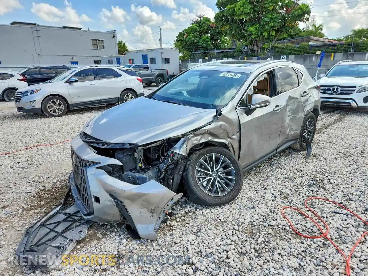 1 fotografías del automóvil dañado 2T2GDCAZ5SC025644 LEXUS NX 2025