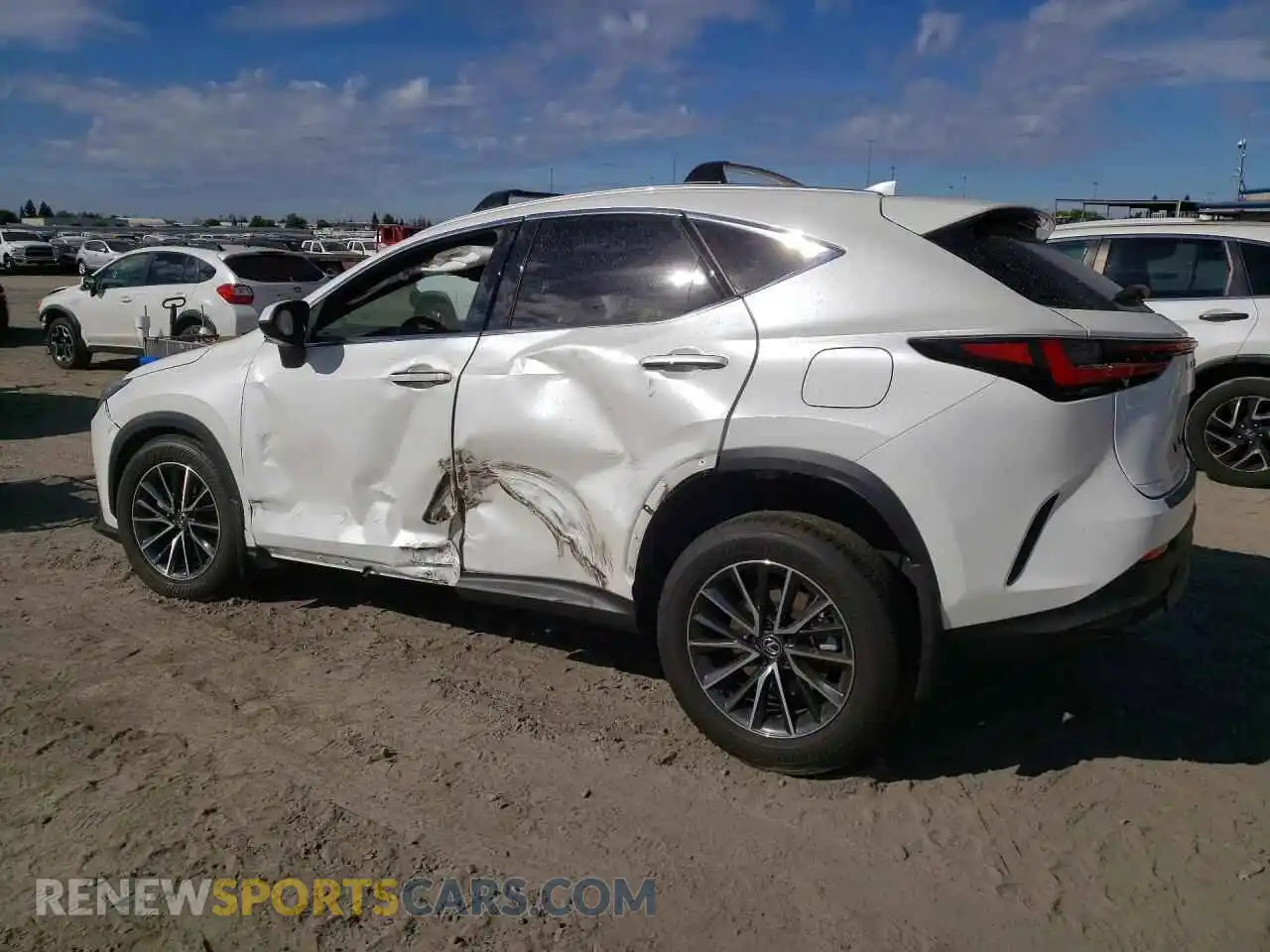 2 fotografías del automóvil dañado JTJGKCEZ5S2044758 LEXUS NX 2025