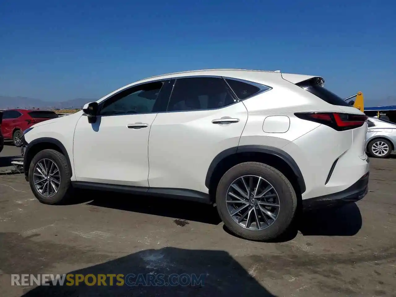 2 fotografías del automóvil dañado JTJGKCEZXS2051687 LEXUS NX 2025