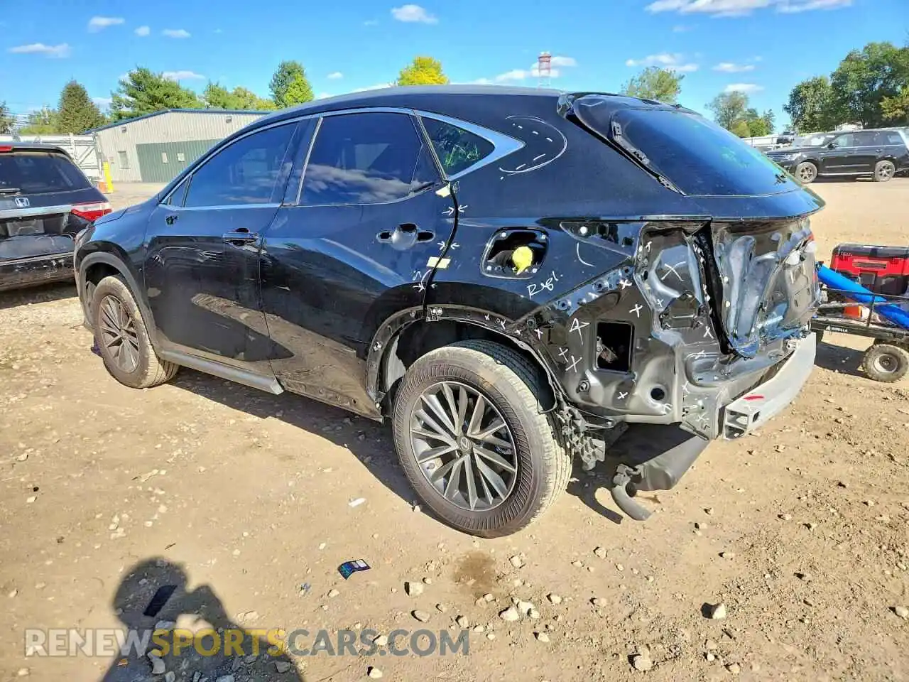 2 fotografías del automóvil dañado 2T2AGCEZ6TC116169 LEXUS NX 2026