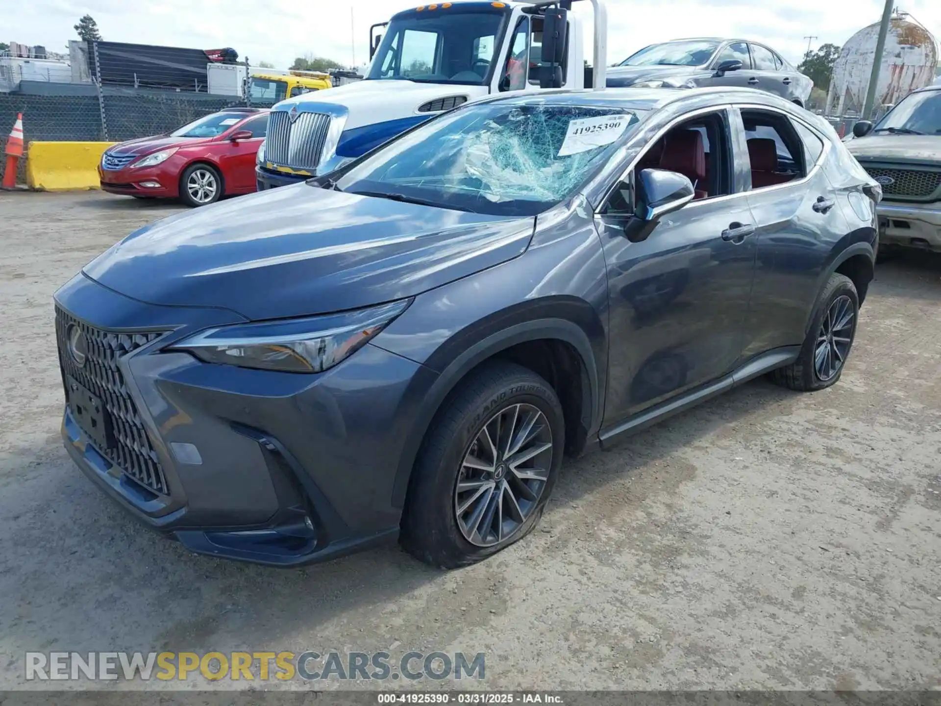 2 fotografías del automóvil dañado 2T2GDCAZ4RC006643 LEXUS NX 250 2024