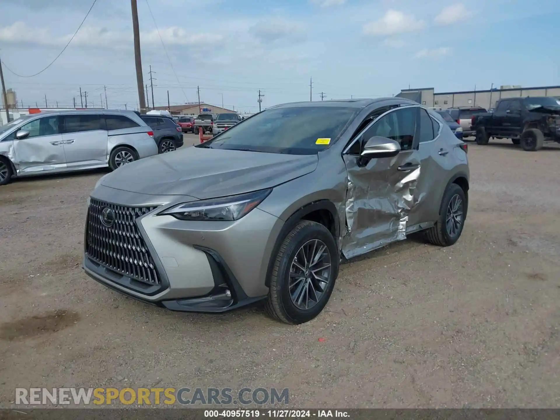 2 fotografías del automóvil dañado 2T2GDCAZ1SC021039 LEXUS NX 250 2025