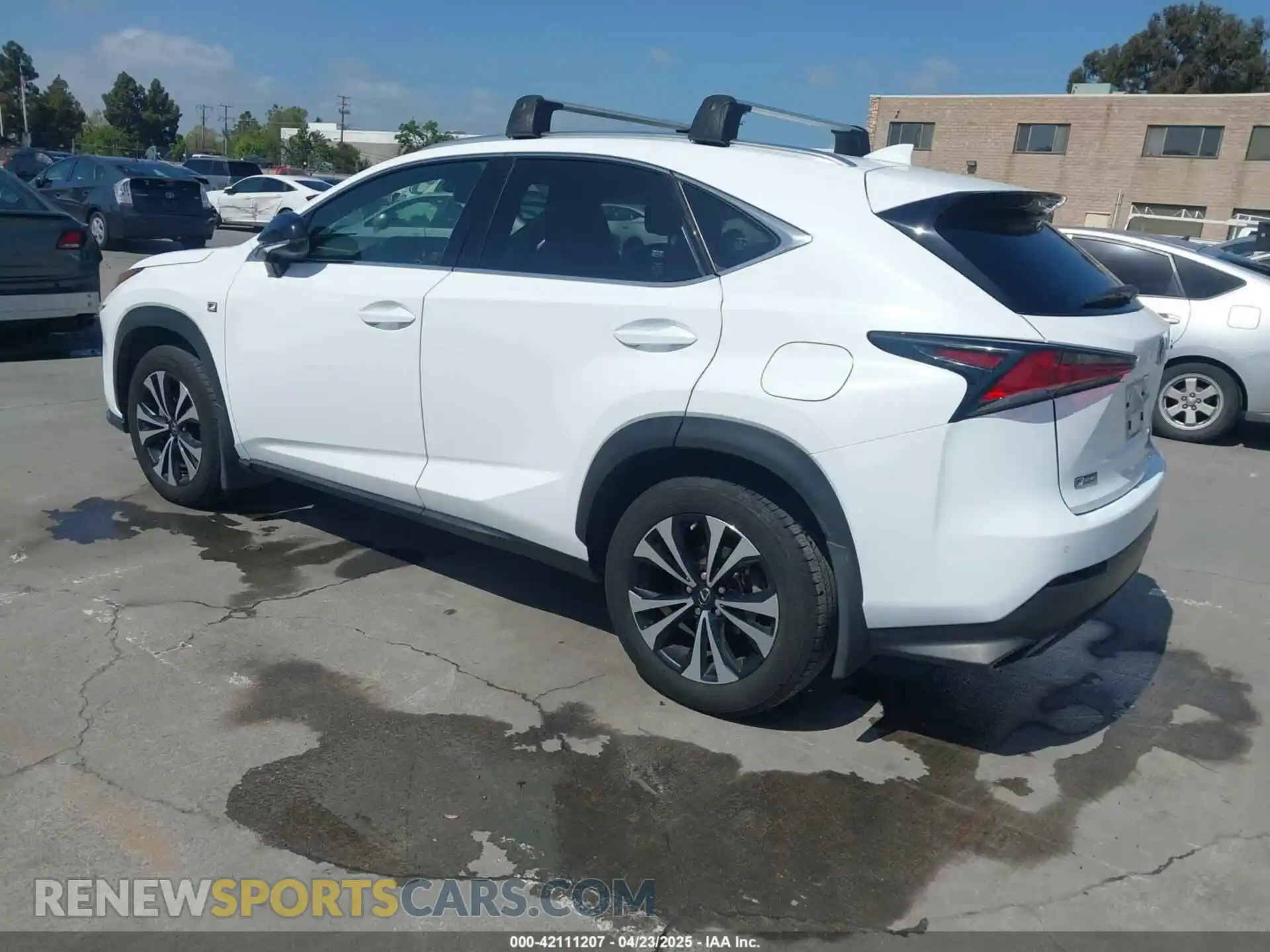 3 Фотография поврежденного автомобиля JTJBARBZ8K2192651 LEXUS NX 300 2019