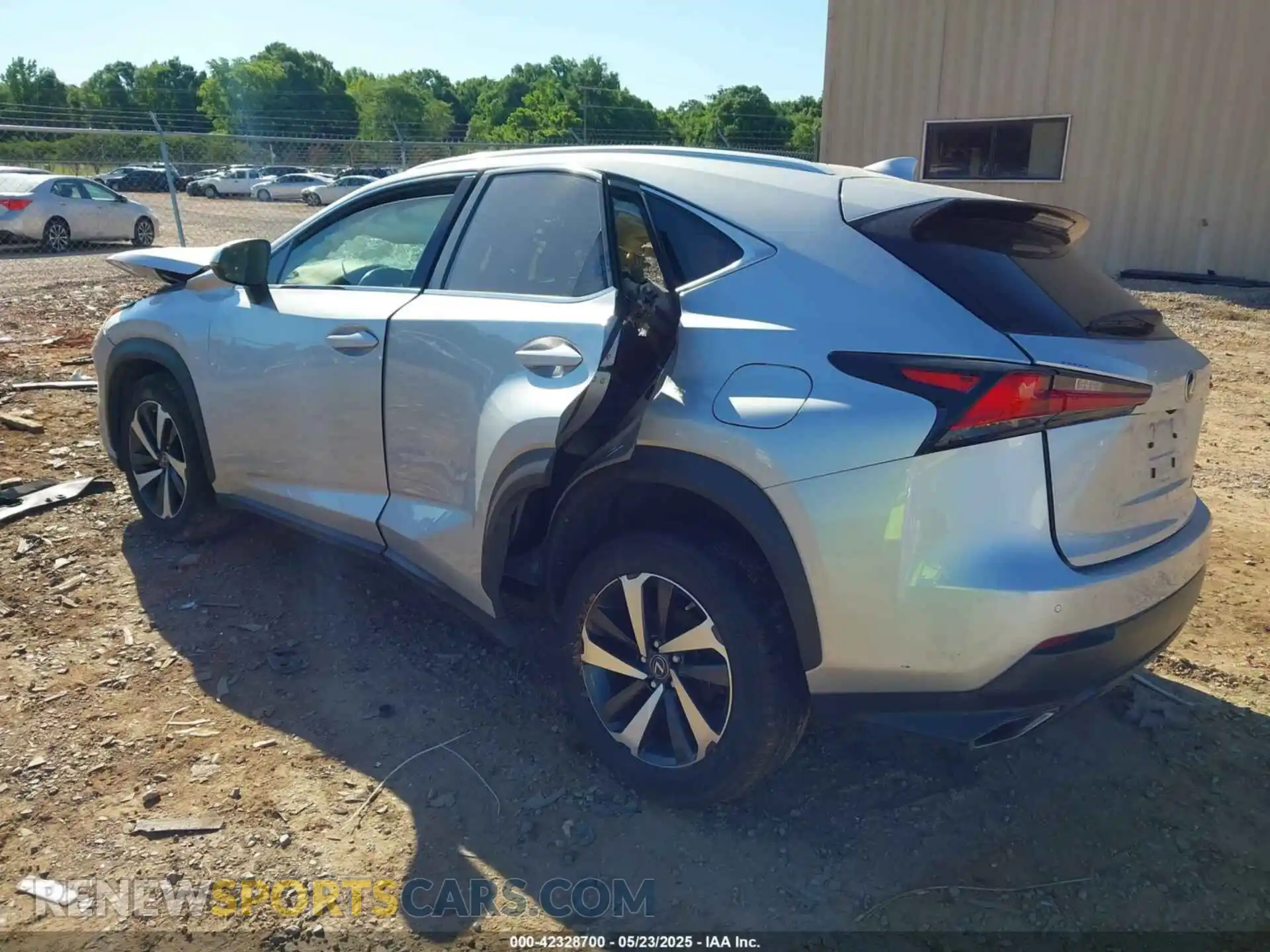 3 Фотография поврежденного автомобиля JTJBARBZXK2192733 LEXUS NX 300 2019
