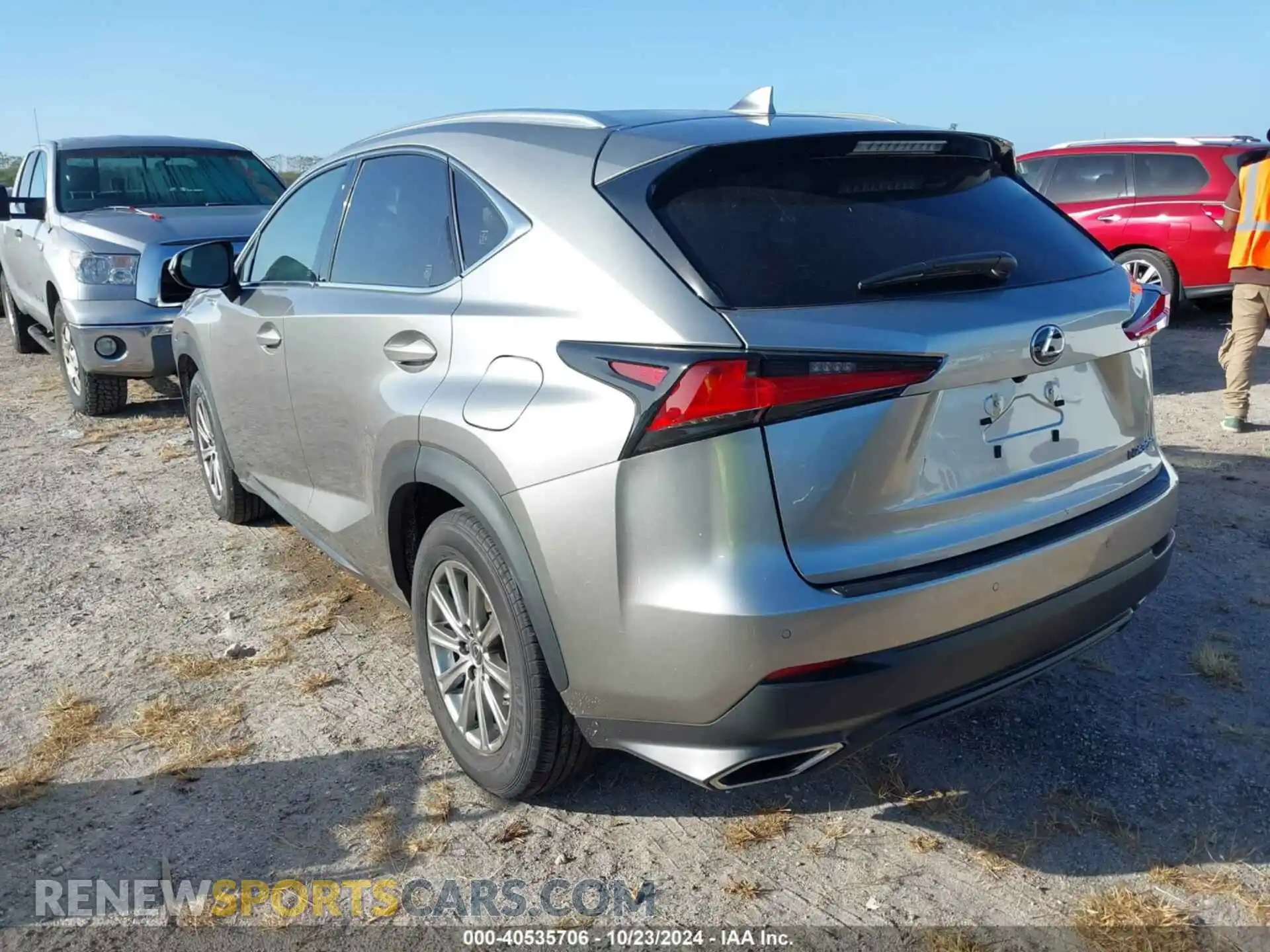 3 Фотография поврежденного автомобиля JTJYARBZ6K2117926 LEXUS NX 300 2019