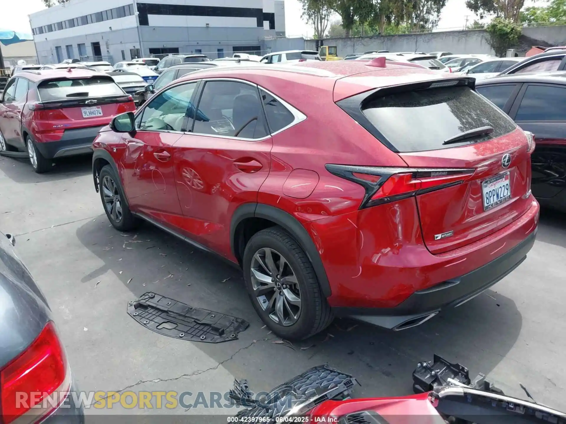 3 Фотография поврежденного автомобиля JTJSARBZ0L5016337 LEXUS NX 300 2020