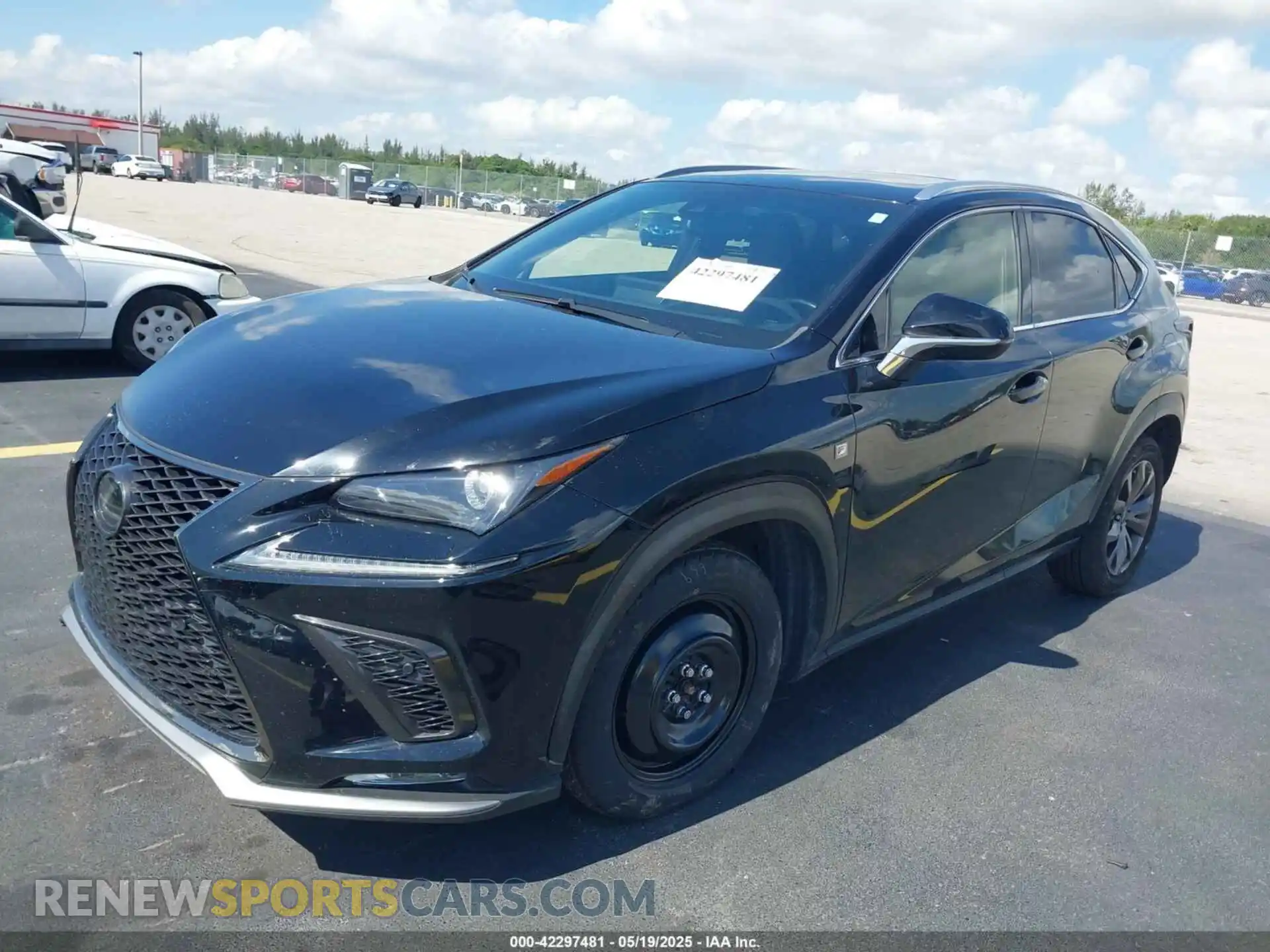 2 Фотография поврежденного автомобиля JTJSARBZ3L2177315 LEXUS NX 300 2020
