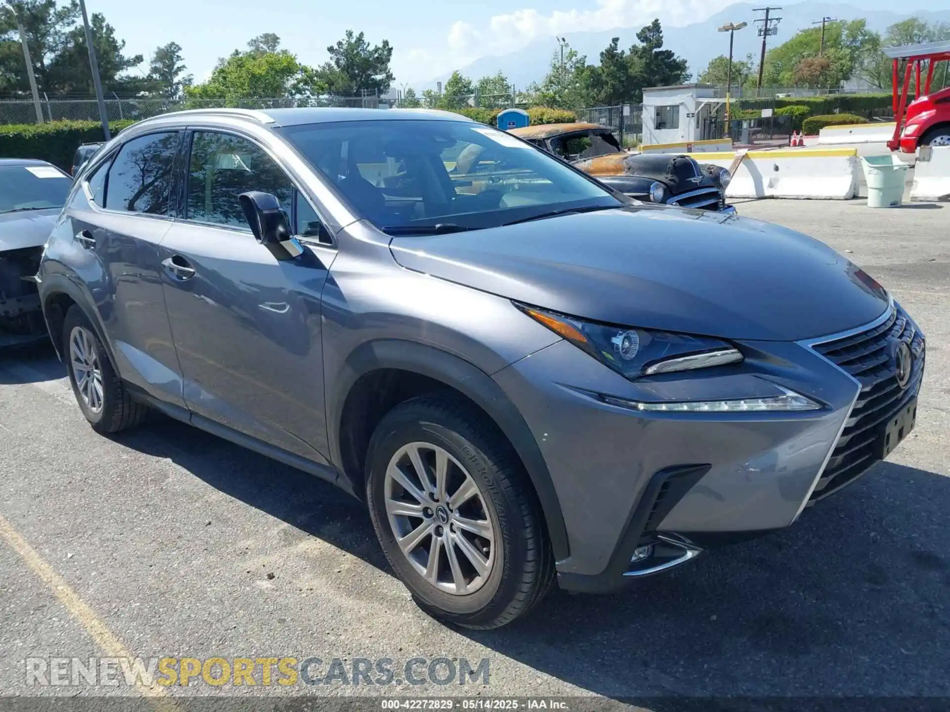 1 Фотография поврежденного автомобиля JTJDARBZ2M2203090 LEXUS NX 300 2021