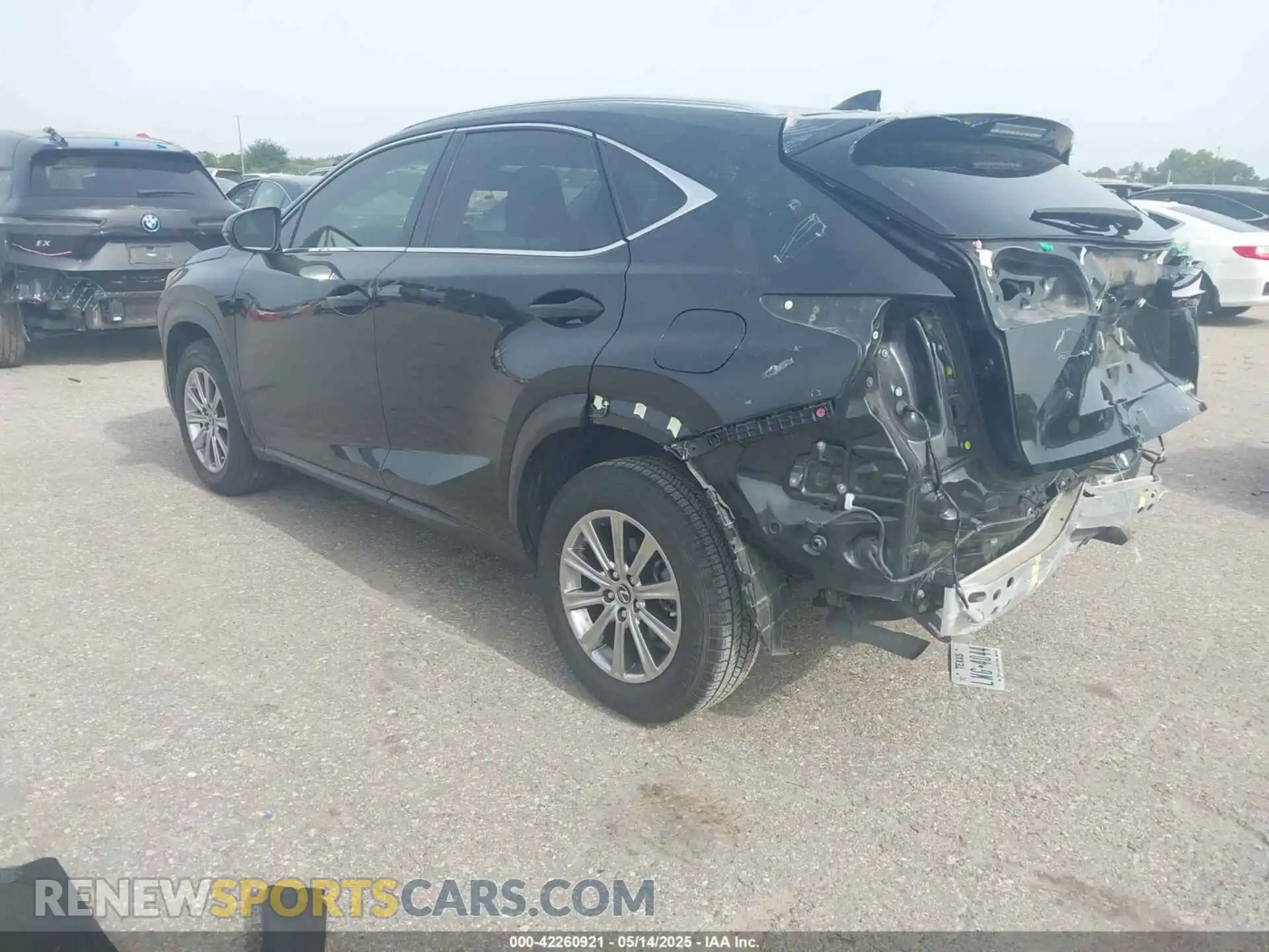 3 Фотография поврежденного автомобиля JTJDARBZ4M2192951 LEXUS NX 300 2021