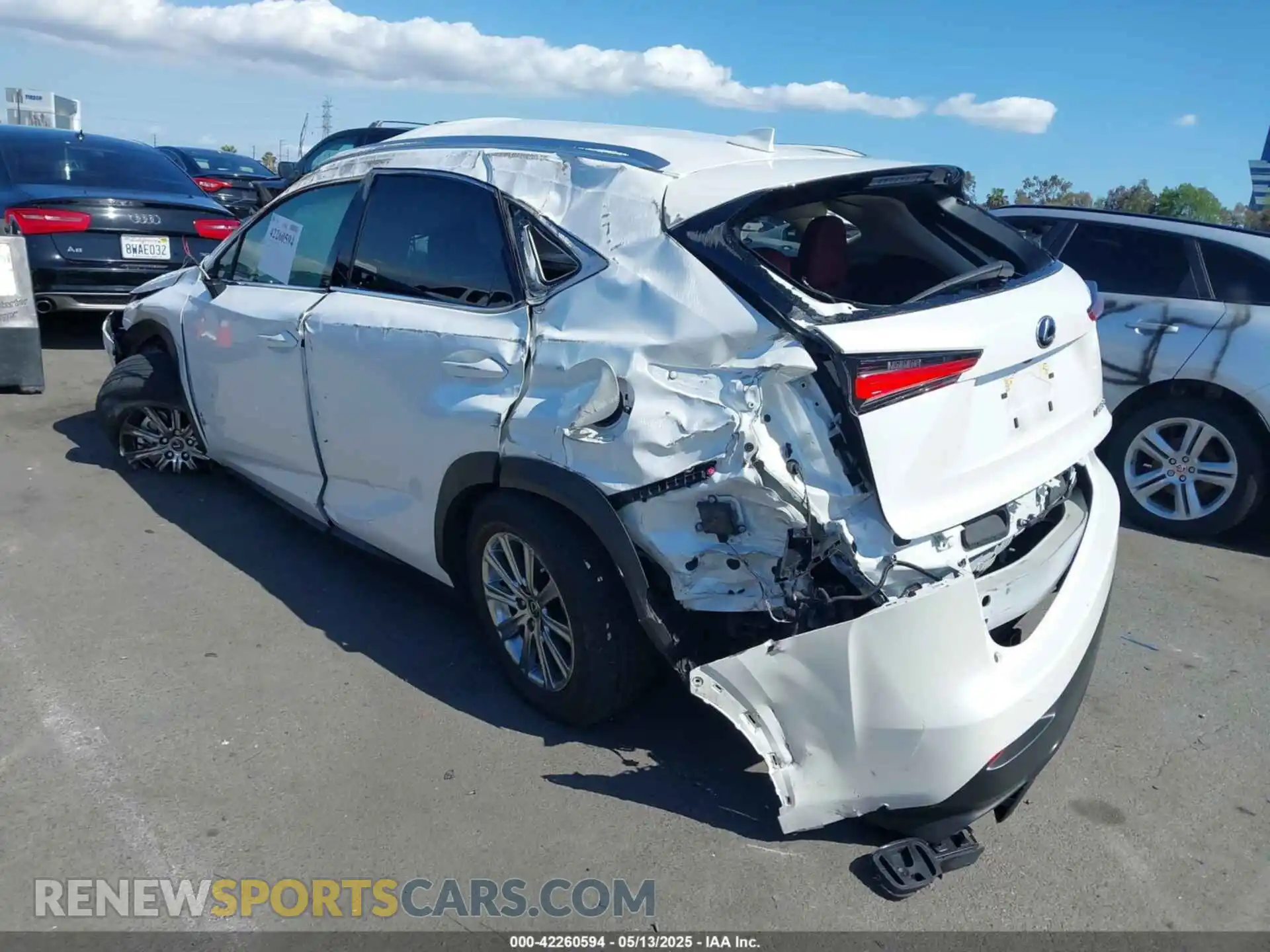 3 Фотография поврежденного автомобиля JTJDARBZ4M5031983 LEXUS NX 300 2021