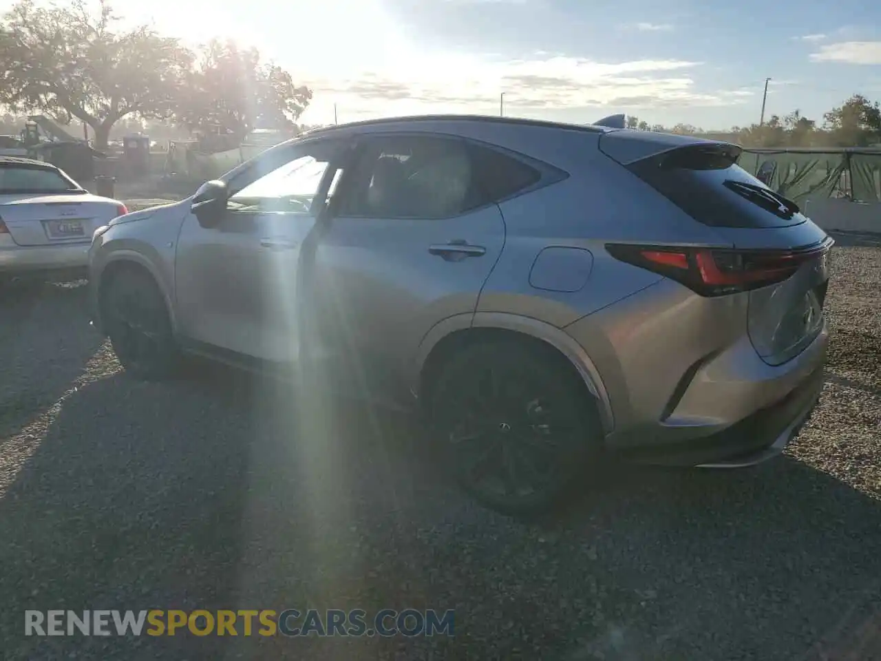 2 fotografías del automóvil dañado 2T2KGCEZ5PC018194 LEXUS NX 350 2023