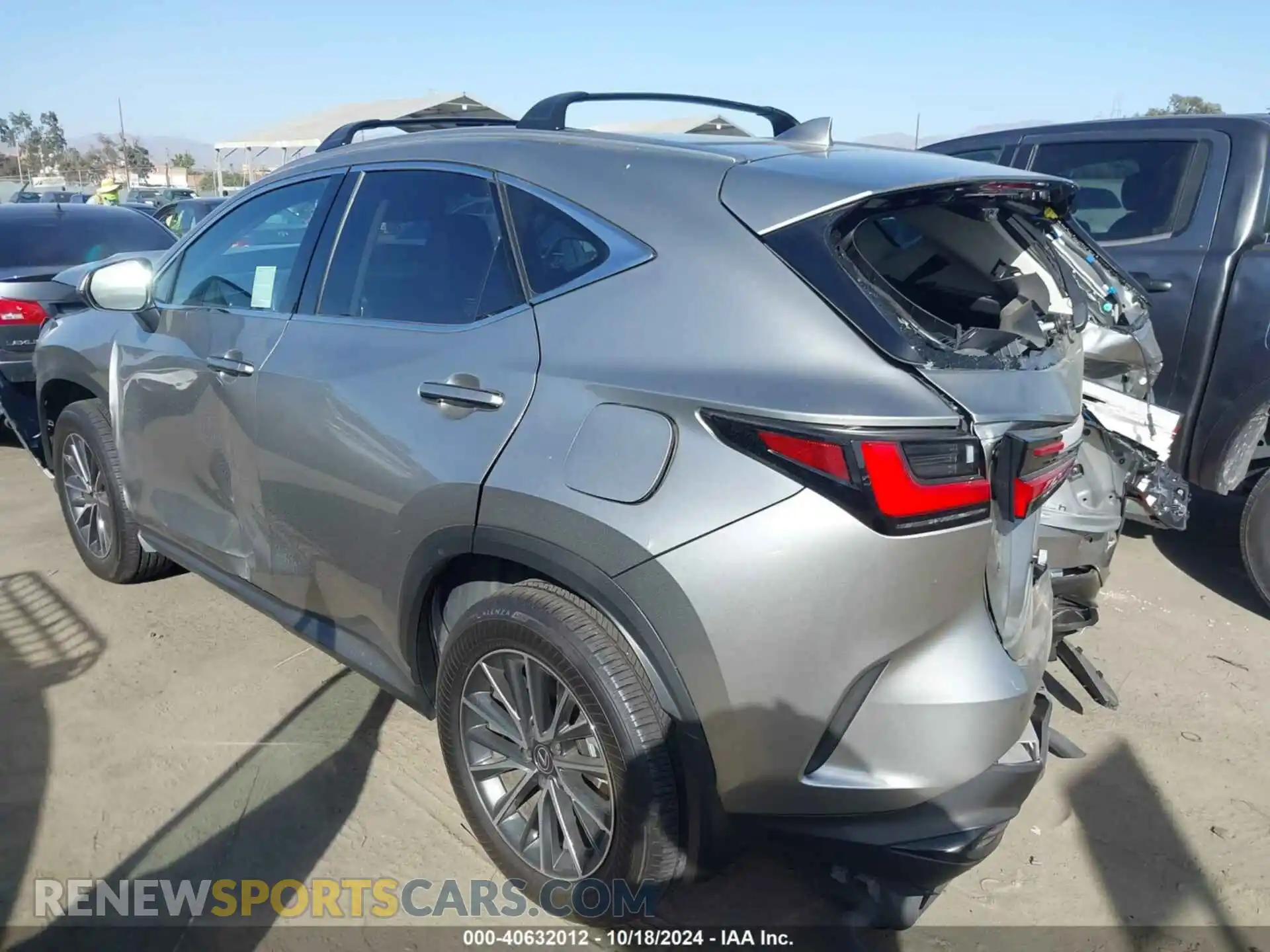 3 Фотография поврежденного автомобиля JTJGKCEZ2R2024493 LEXUS NX 350H 2024
