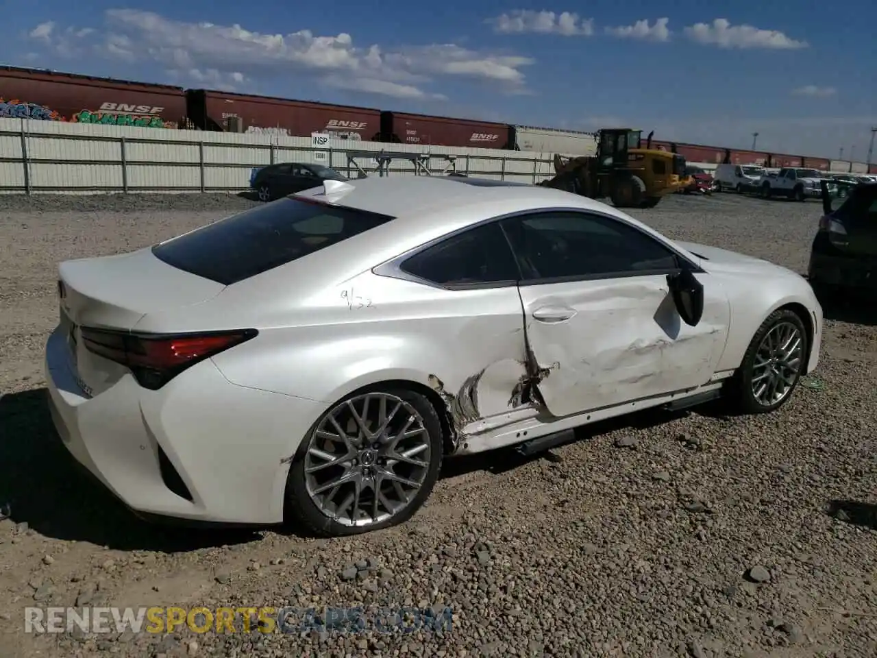 3 Фотография поврежденного автомобиля JTHS85BC9K5004980 LEXUS RC300 2019