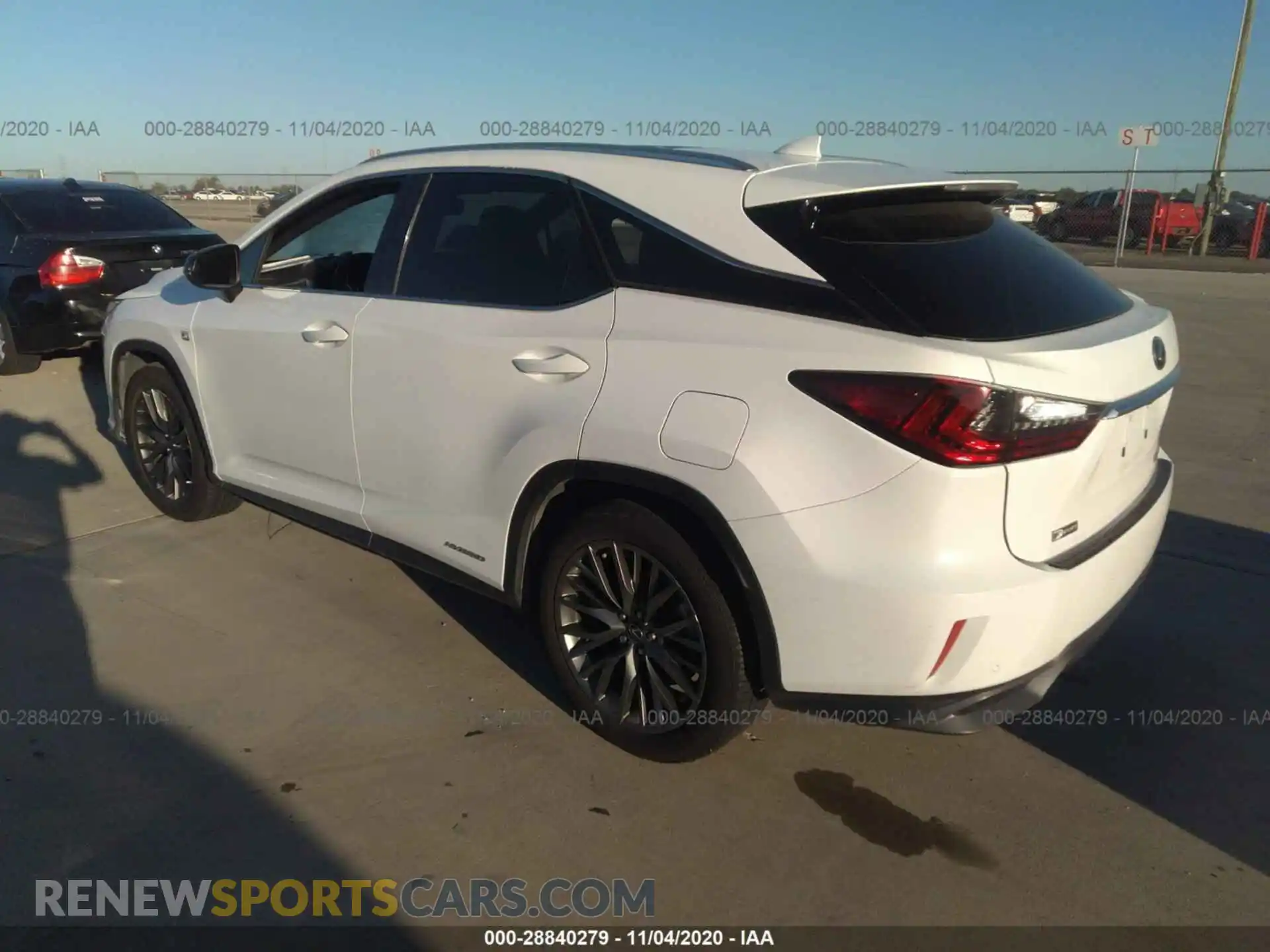 3 Photograph of a damaged car 2T2BGMCAXKC031664 LEXUS RX 2019