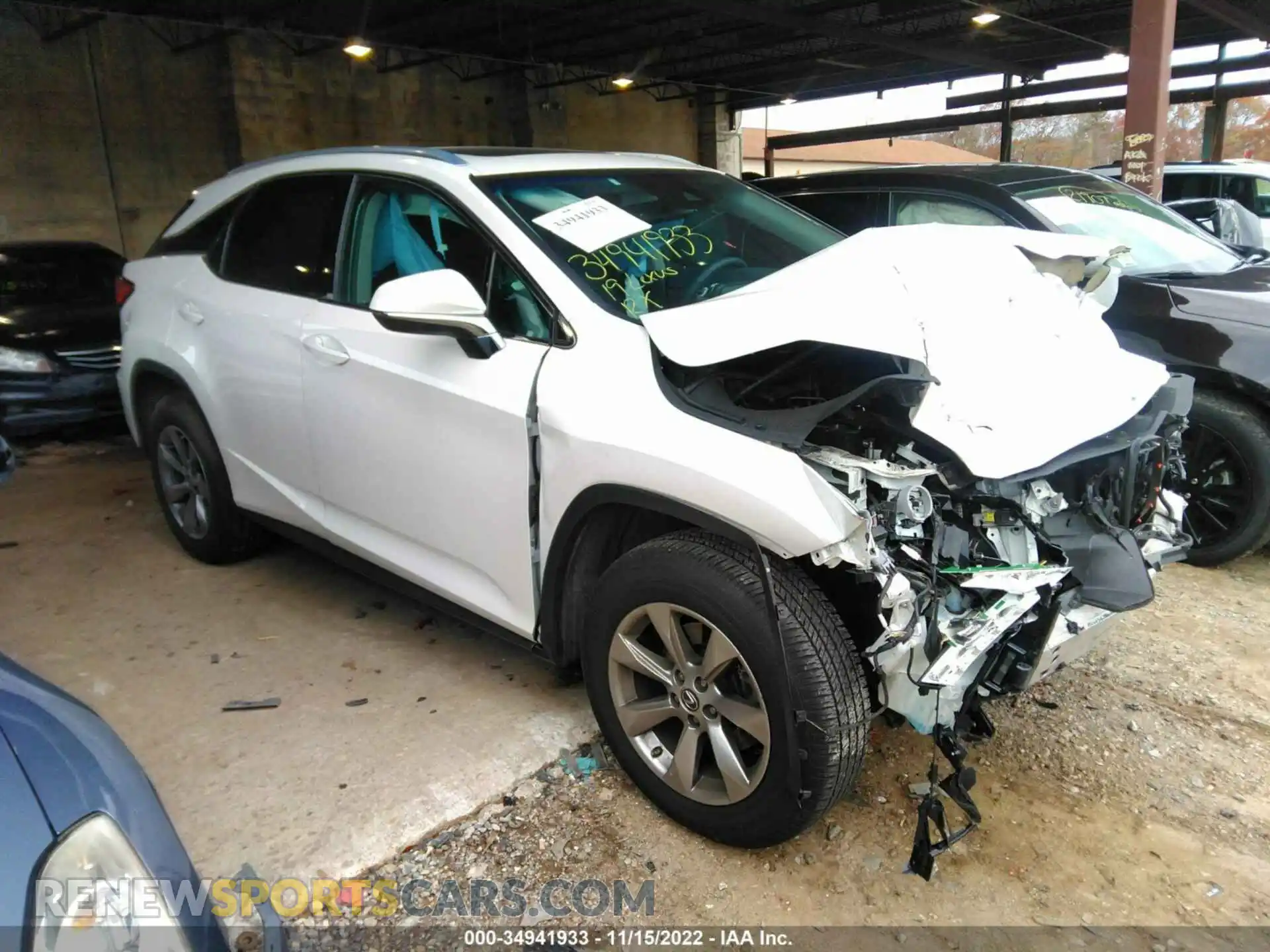 1 Photograph of a damaged car 2T2BZMCA2KC195033 LEXUS RX 2019