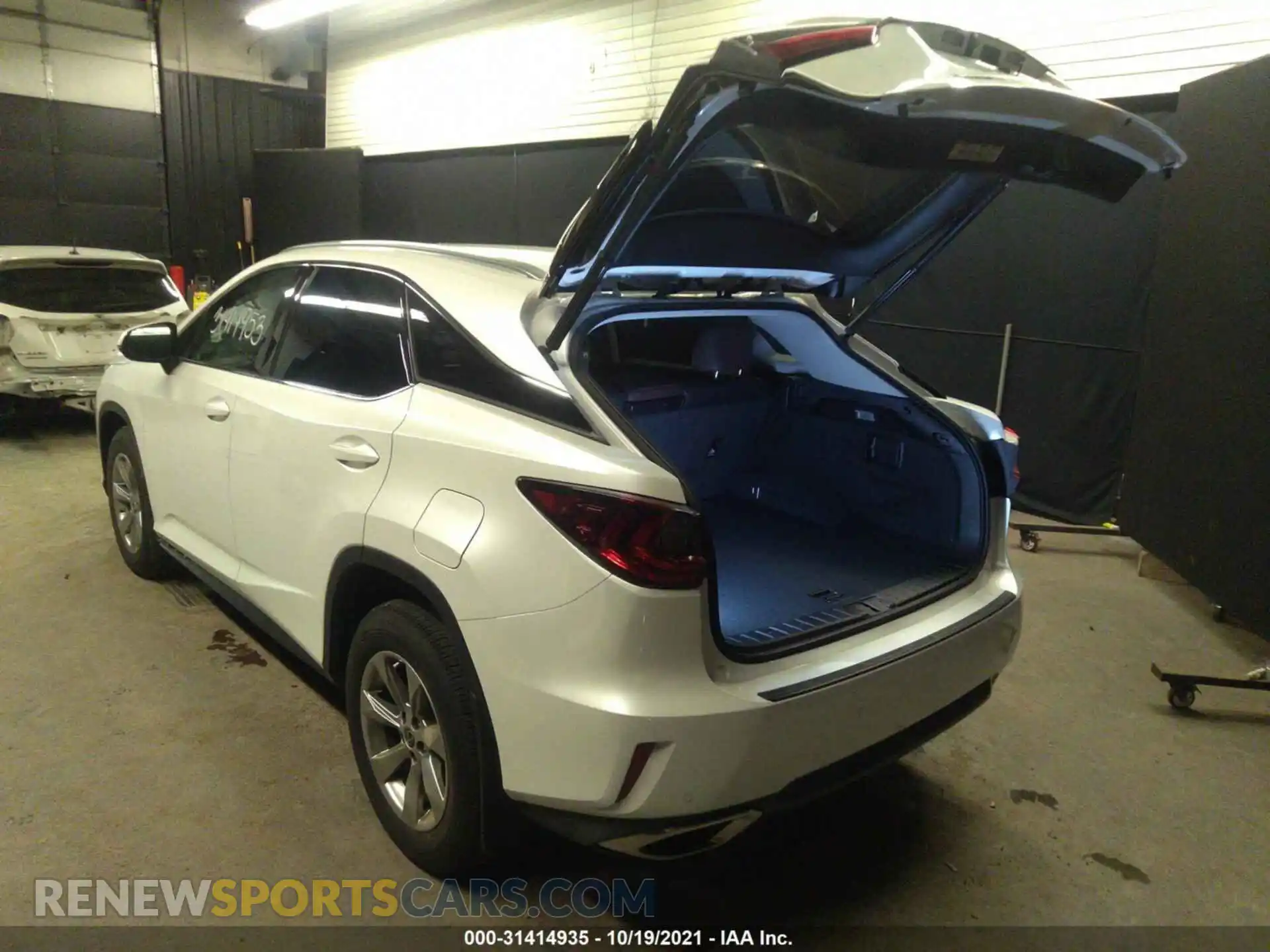 3 Photograph of a damaged car 2T2BZMCA4KC203682 LEXUS RX 2019