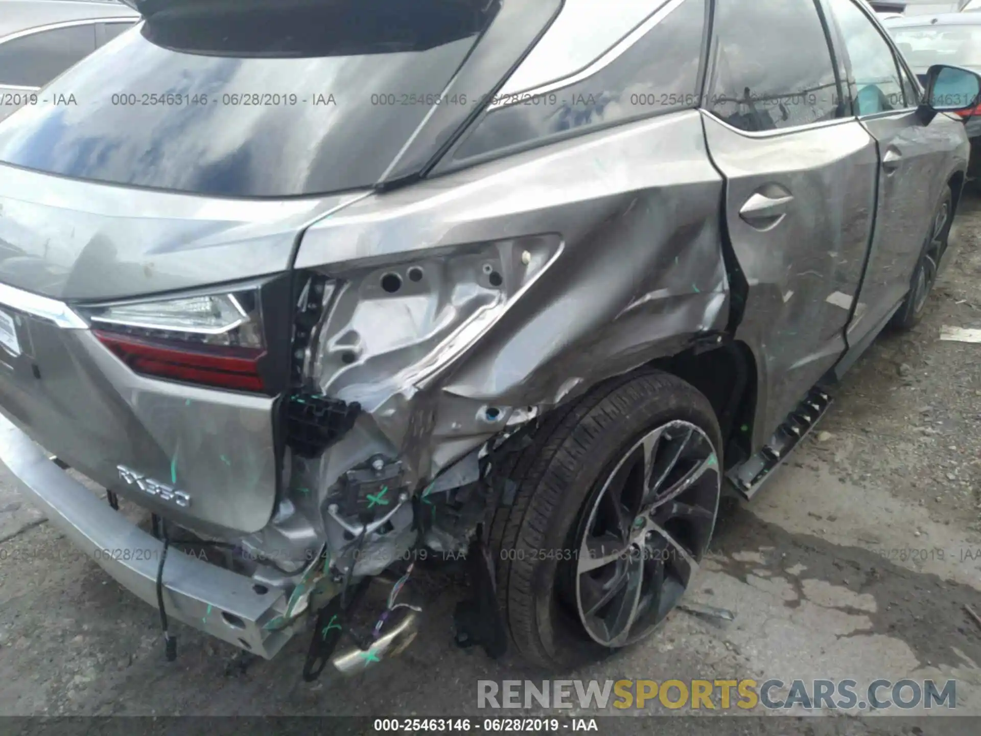 6 Photograph of a damaged car 2T2ZZMCA4KC124172 LEXUS RX 2019
