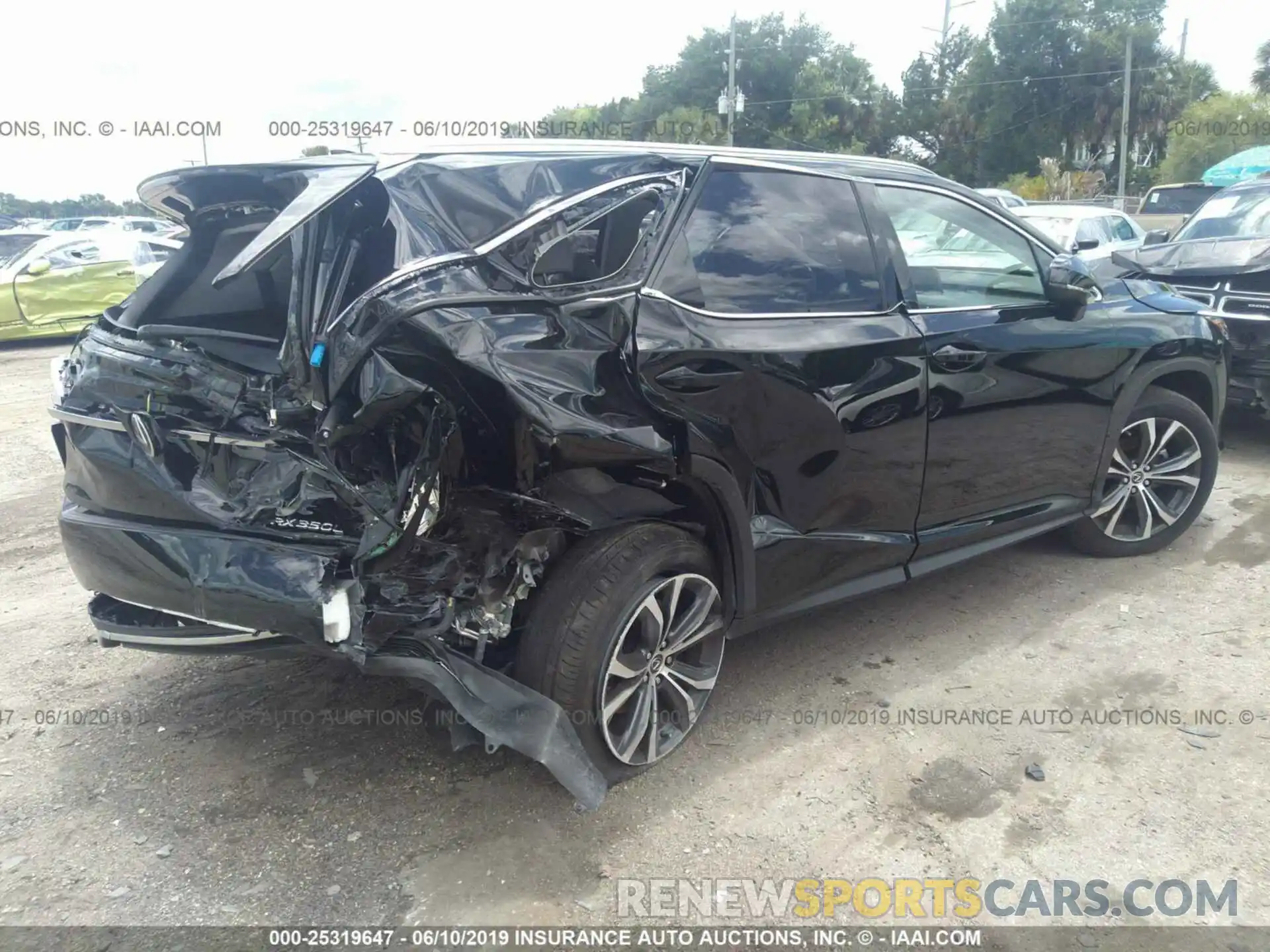 4 Photograph of a damaged car JTJGZKCA6K2010282 LEXUS RX 2019
