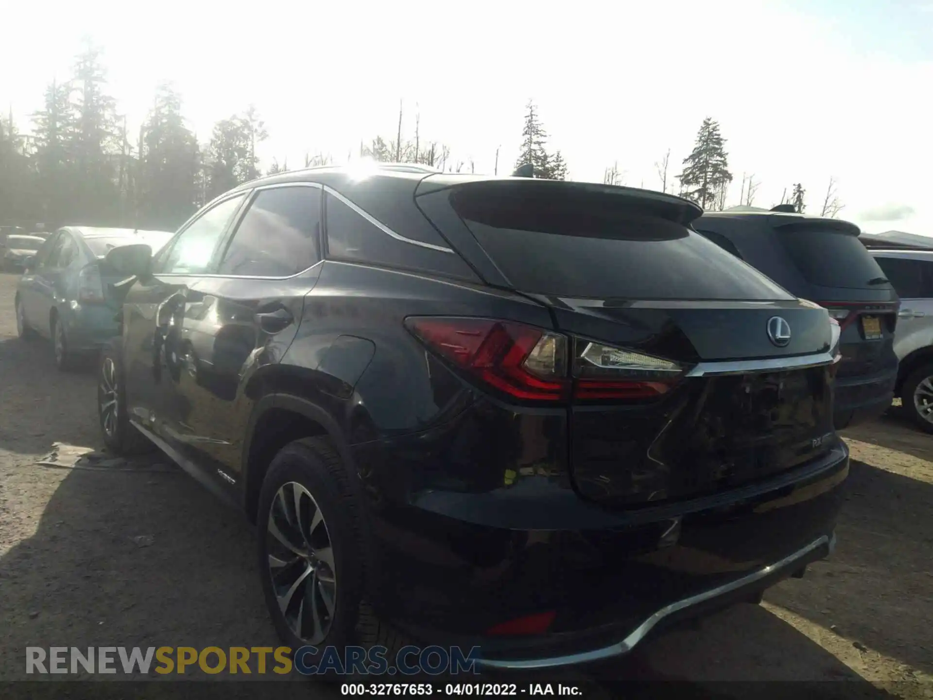 3 Photograph of a damaged car 2T2AGMDA1LC047618 LEXUS RX 2020
