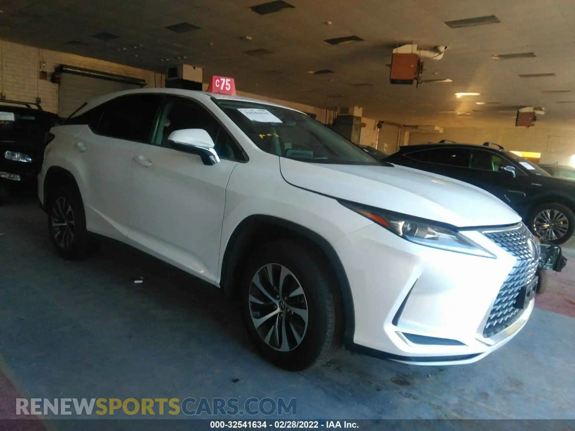 1 Photograph of a damaged car 2T2AZMDA6LC217871 LEXUS RX 2020