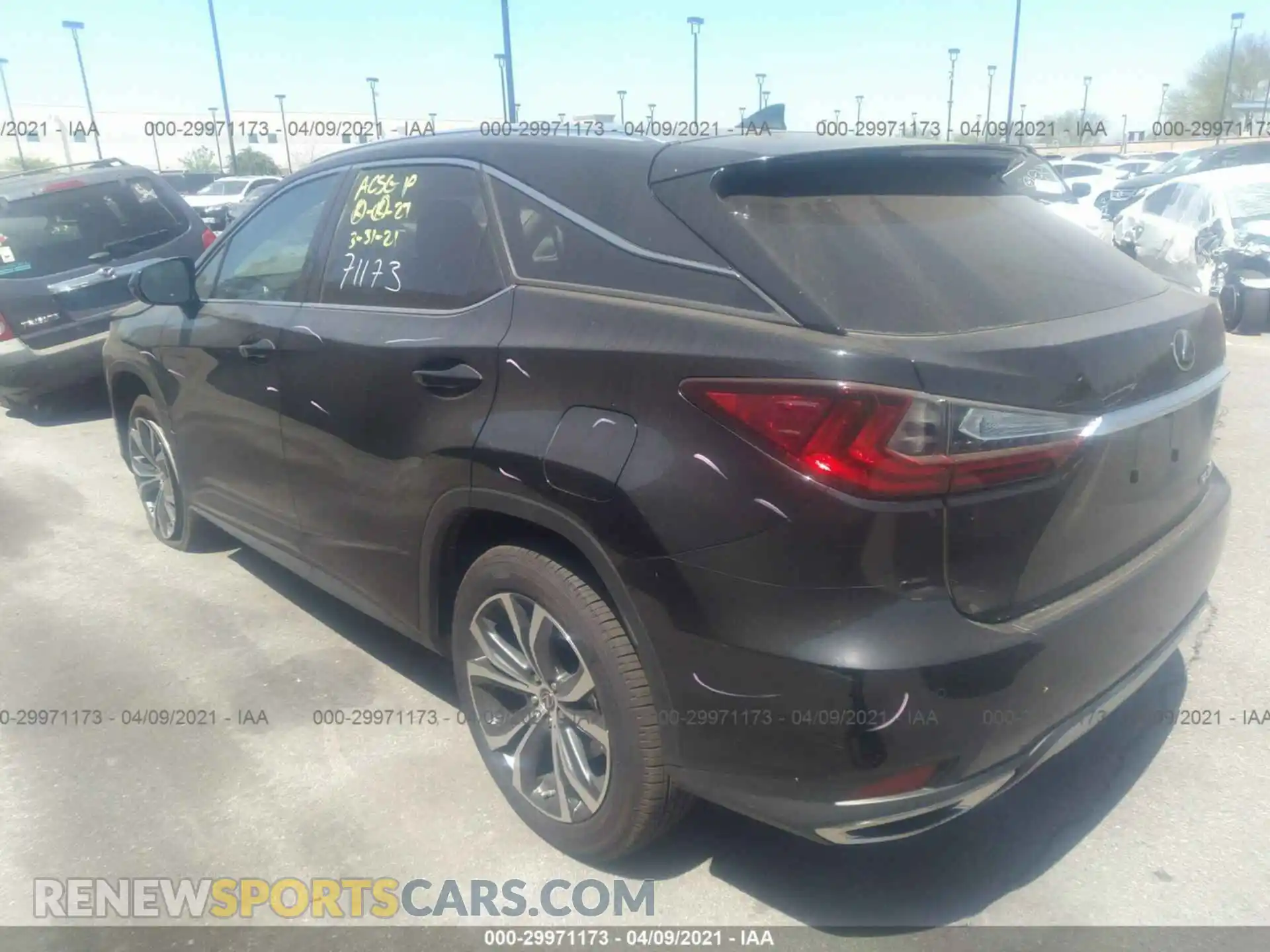 3 Photograph of a damaged car 2T2HZMAA5LC161375 LEXUS RX 2020