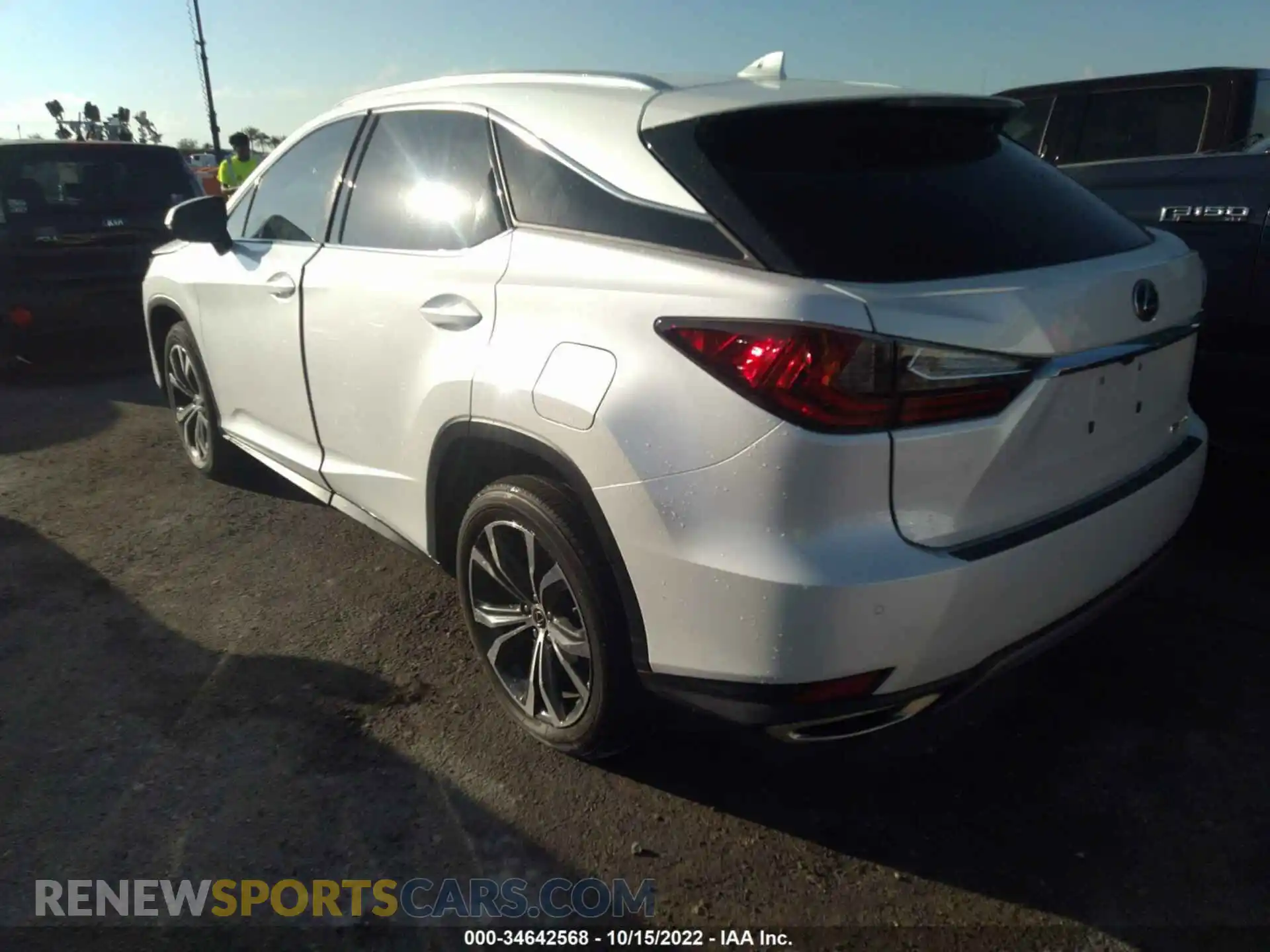 3 Photograph of a damaged car 2T2HZMAA8LC179742 LEXUS RX 2020