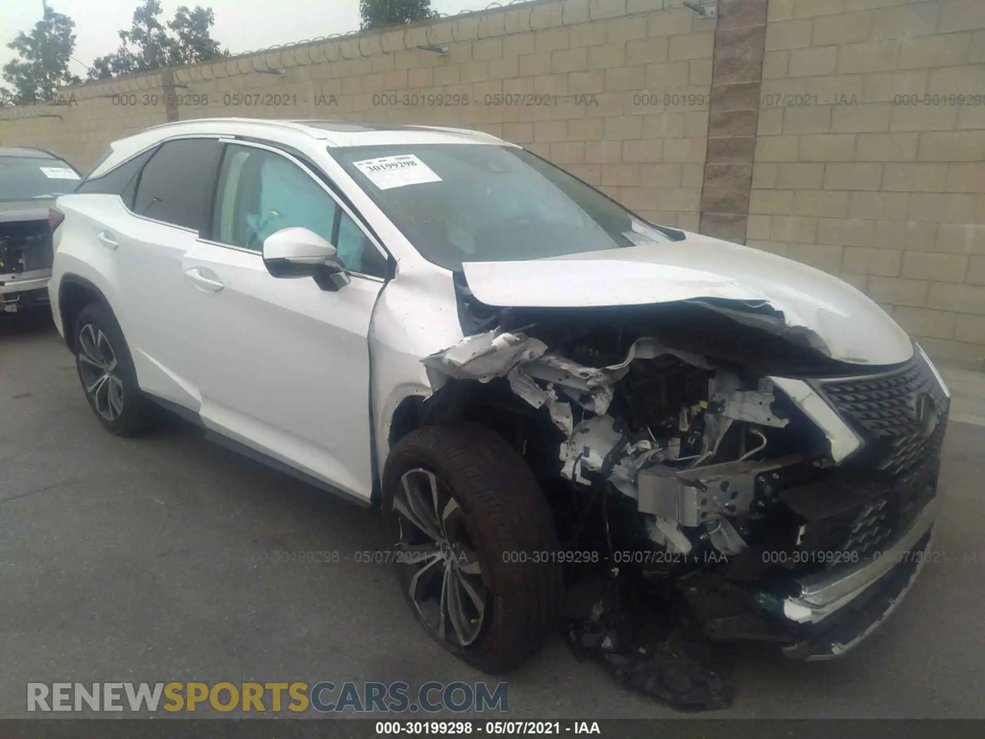 1 Photograph of a damaged car 2T2HZMAAXLC153868 LEXUS RX 2020