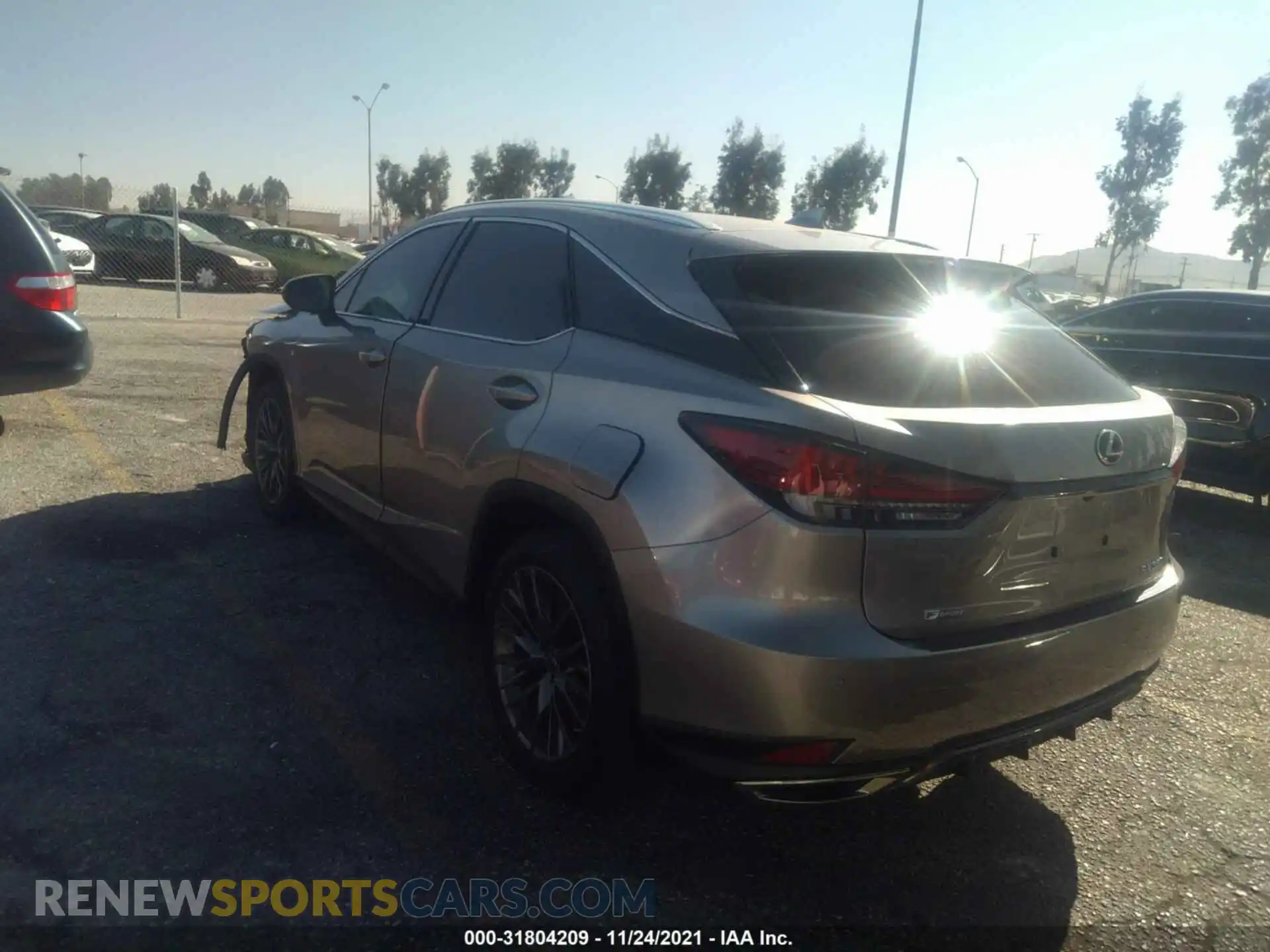 3 fotografías del automóvil dañado 2T2YZMDAXLC245414 LEXUS RX 2020