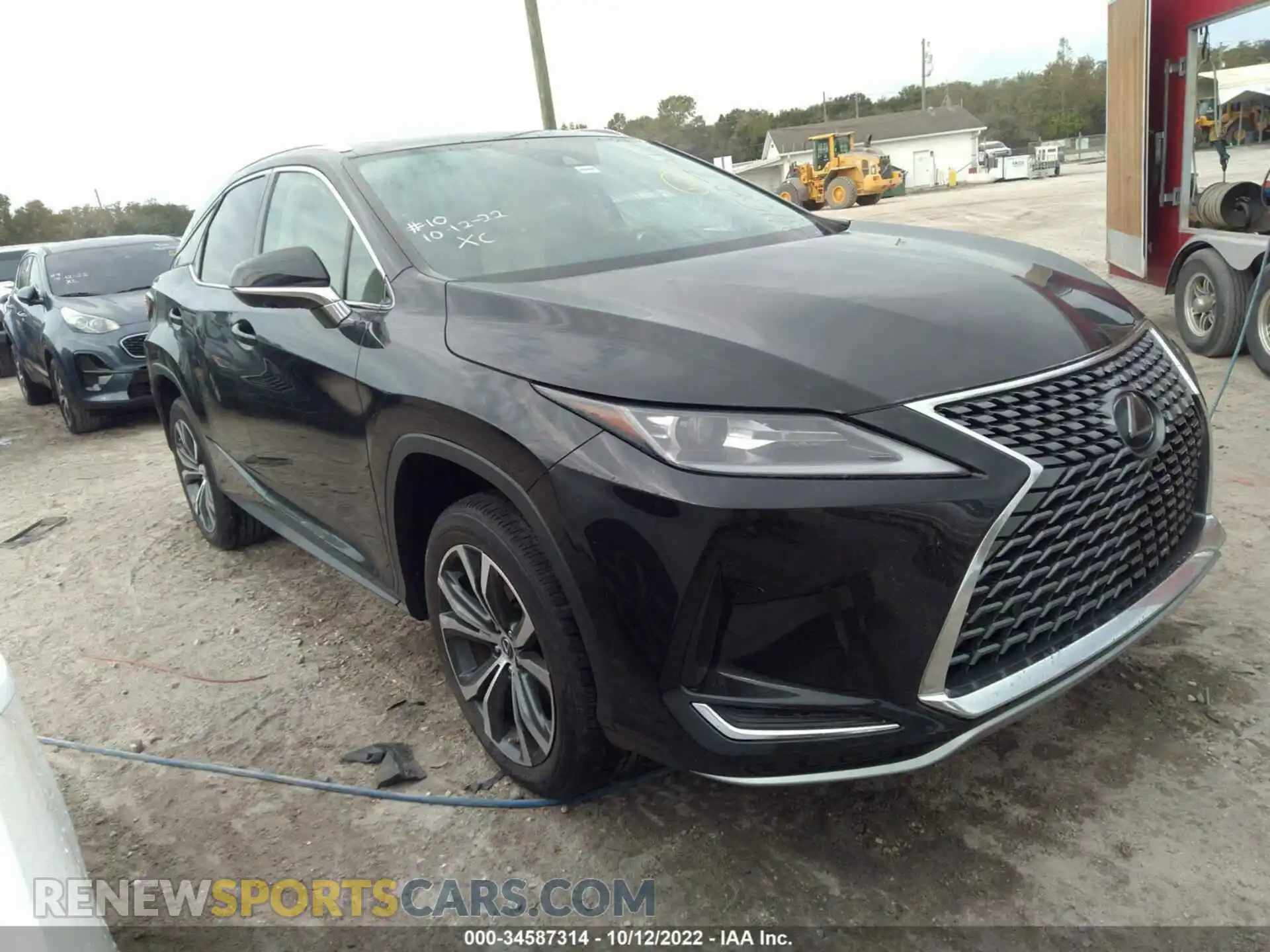 1 Photograph of a damaged car 2T2HZMAA9MC194607 LEXUS RX 2021