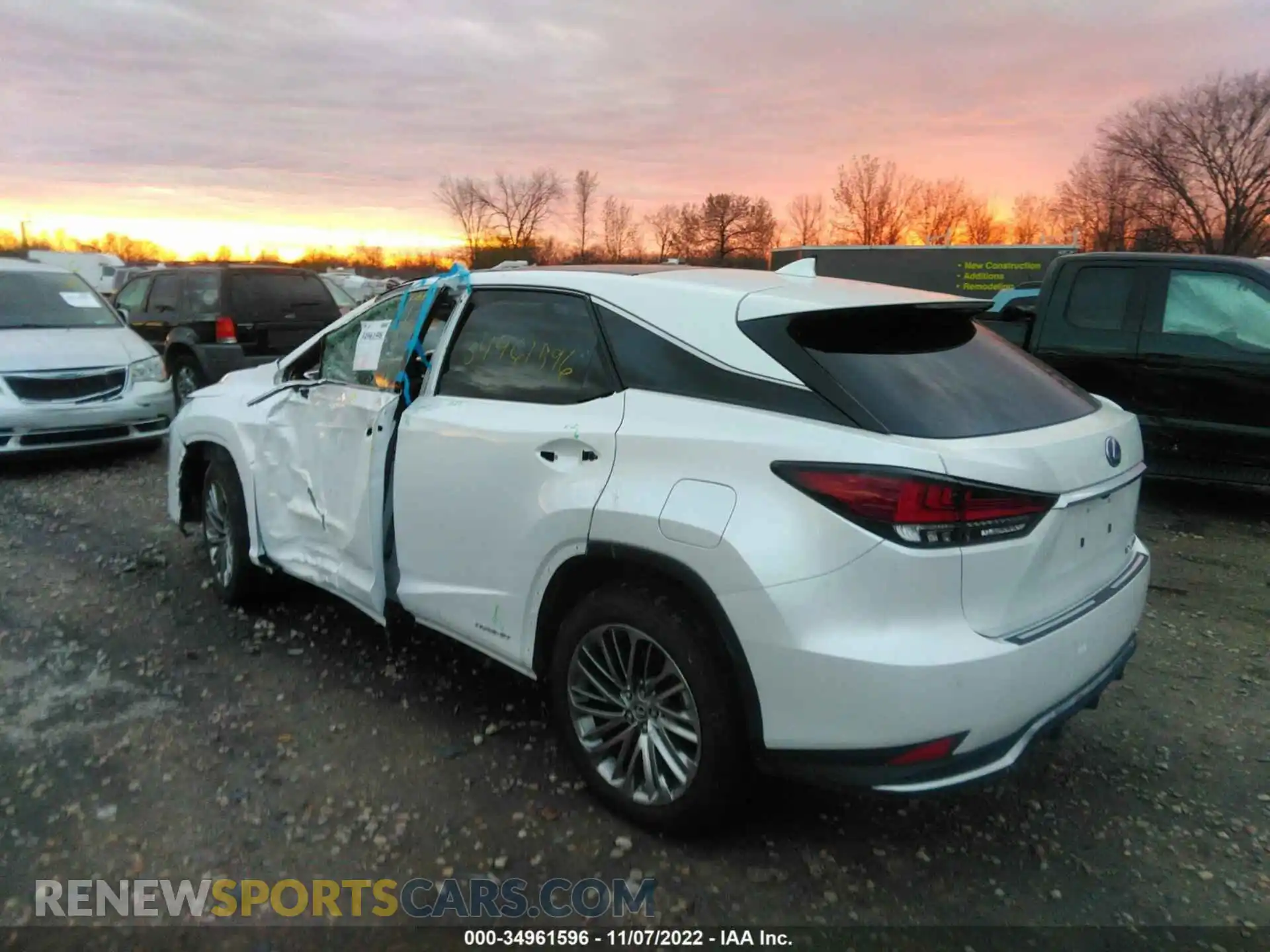 3 Photograph of a damaged car 2T2JGMDA2NC077715 LEXUS RX 2022