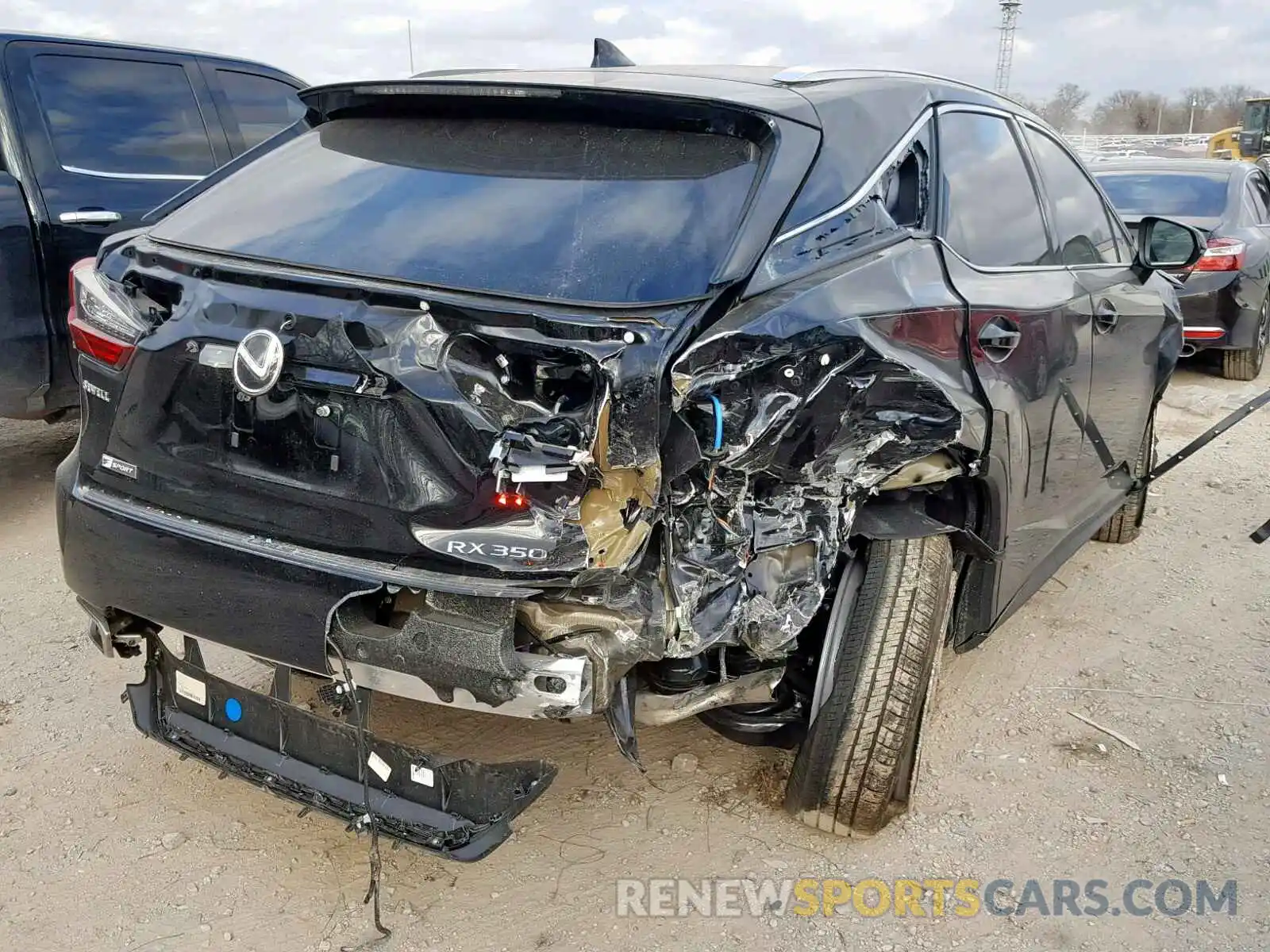 4 Фотография поврежденного автомобиля 2T2BZMCA1KC172262 LEXUS RX 350 2019
