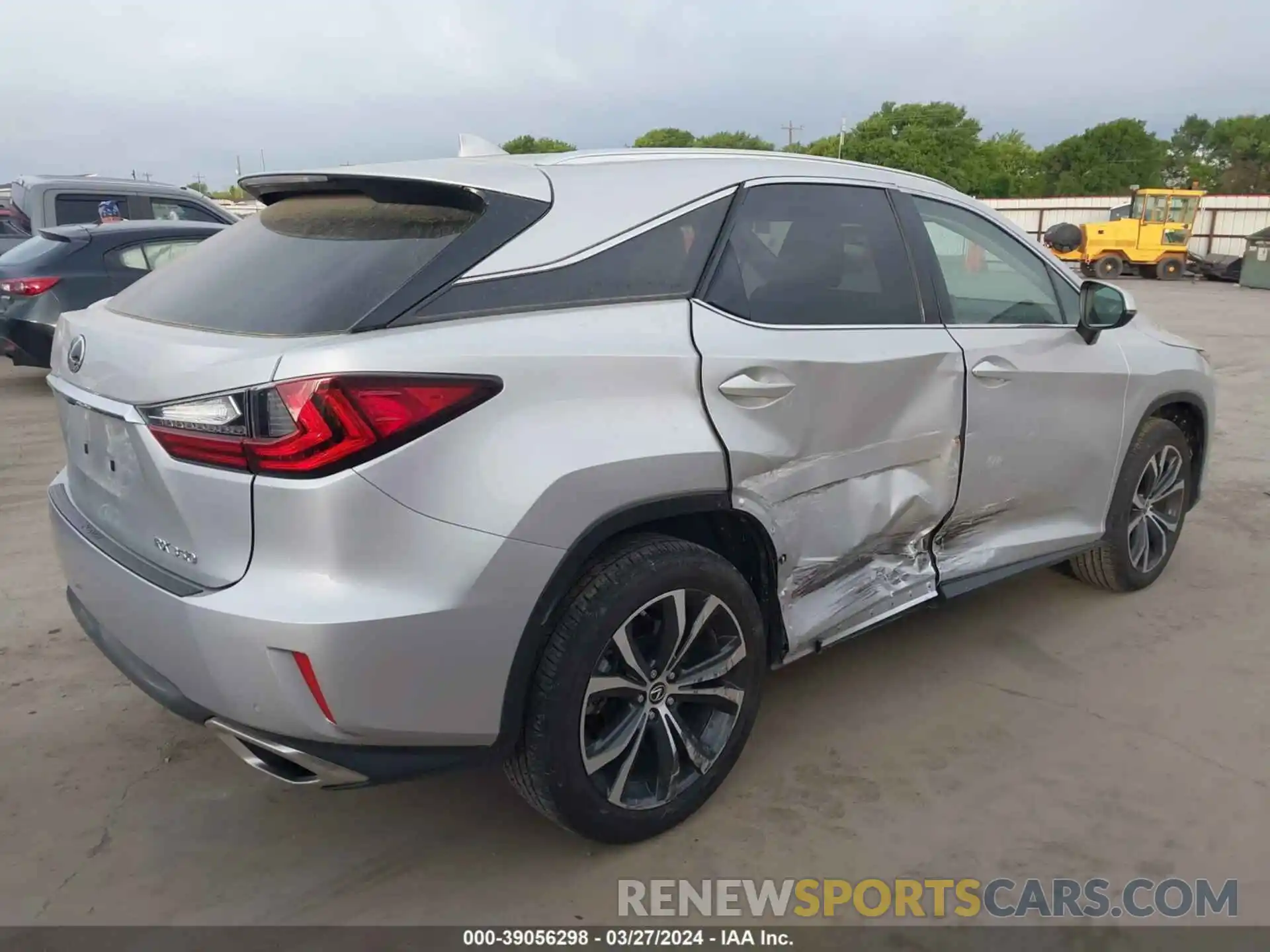 4 Photograph of a damaged car 2T2ZZMCA1KC136537 LEXUS RX 350 2019