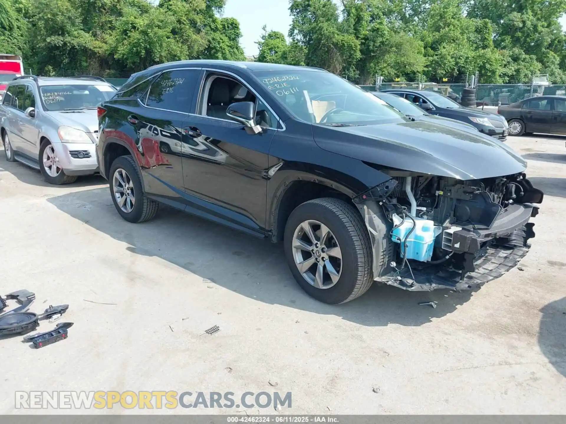 1 Photograph of a damaged car JTJBZMCA6K2040873 LEXUS RX 350 2019