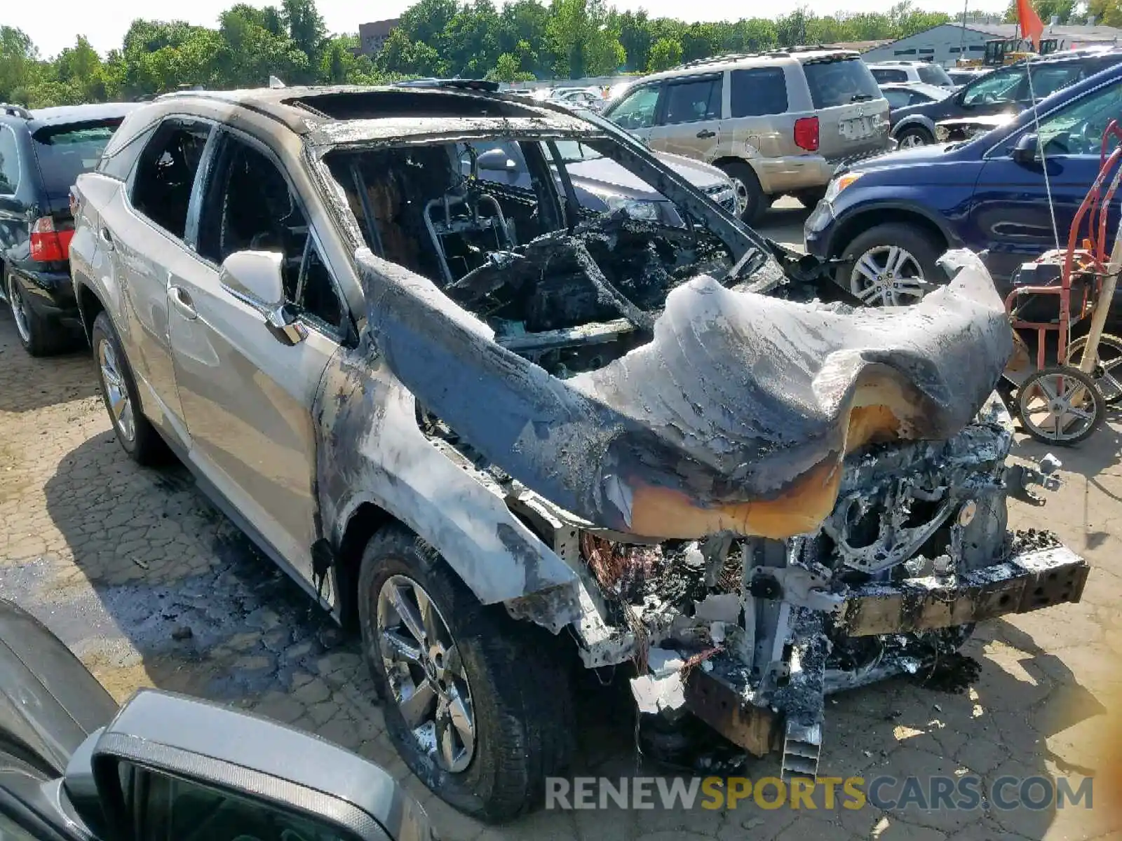 1 Photograph of a damaged car JTJBZMCAXK2039922 LEXUS RX 350 2019