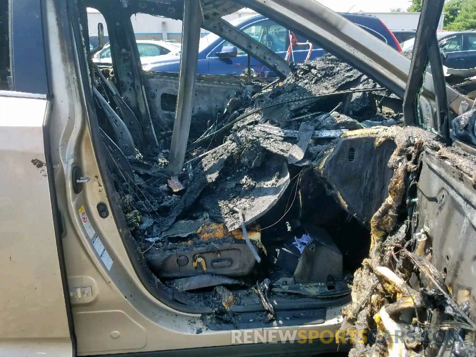 5 Photograph of a damaged car JTJBZMCAXK2039922 LEXUS RX 350 2019