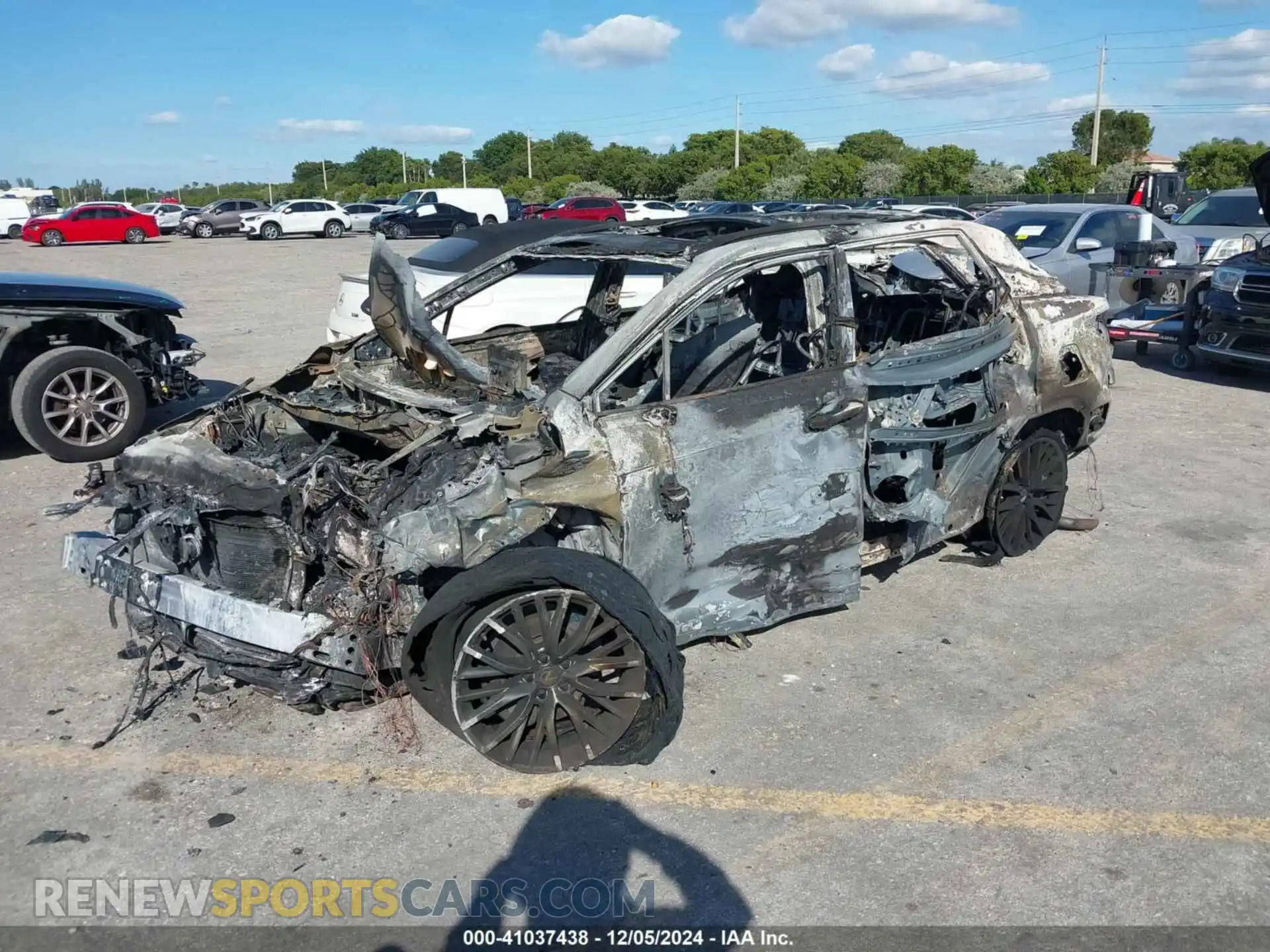 2 Photograph of a damaged car 2T2YZMDA5MC288530 LEXUS RX 350 2021