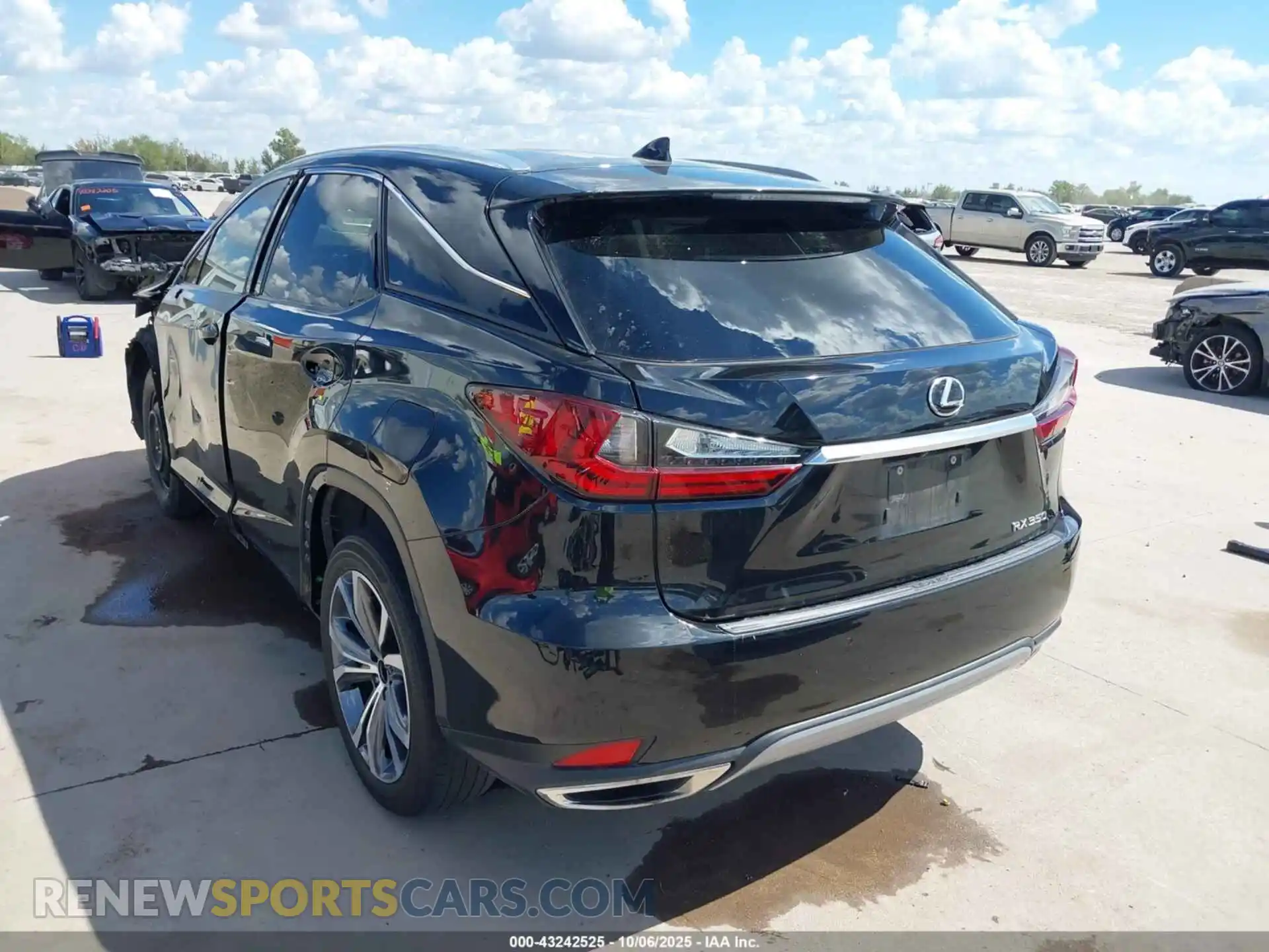 3 Photograph of a damaged car 2T2HZMAA5NC229886 LEXUS RX 350 2022