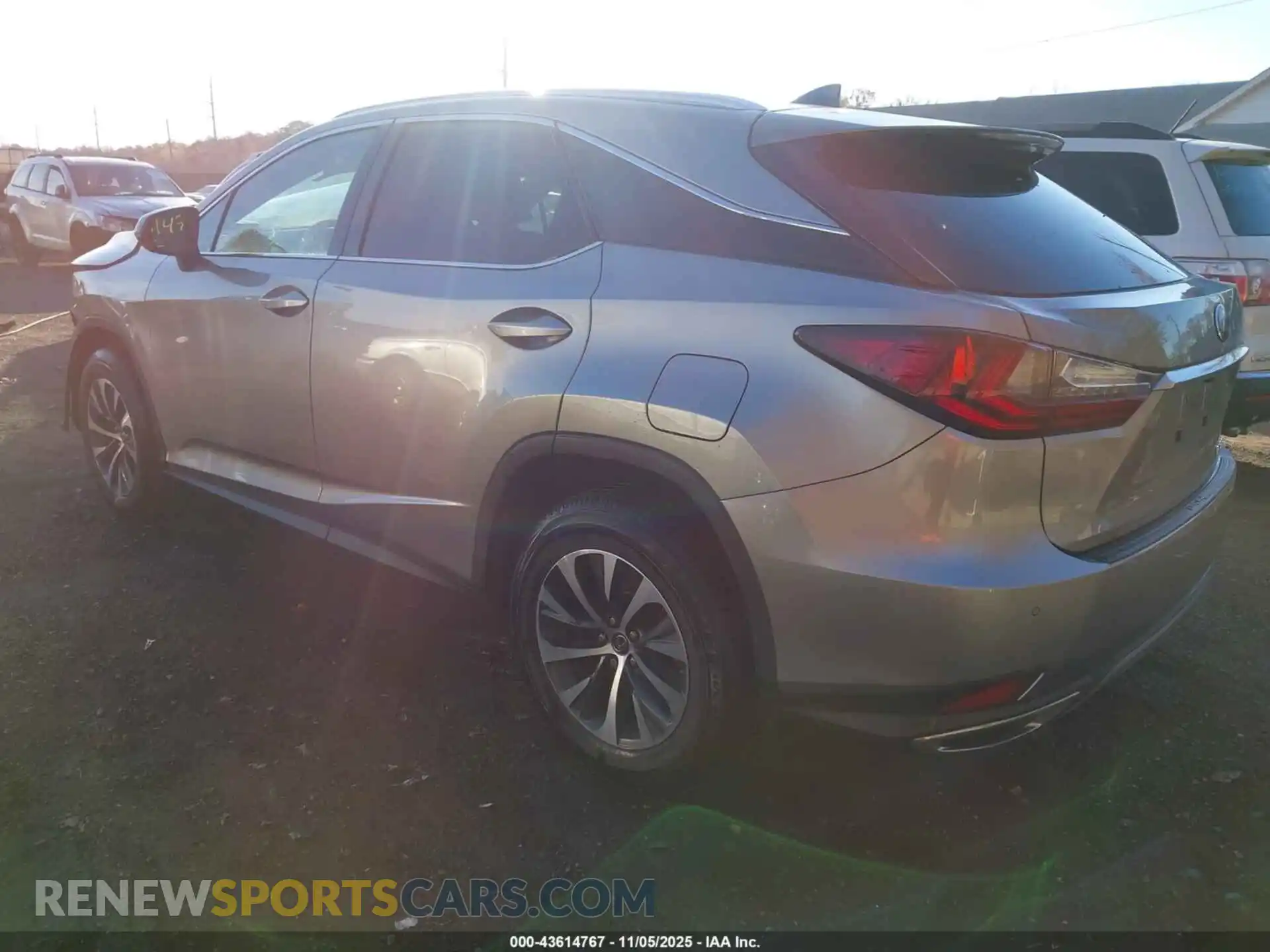 3 Photograph of a damaged car 2T2HZMDA4NC360352 LEXUS RX 350 2022
