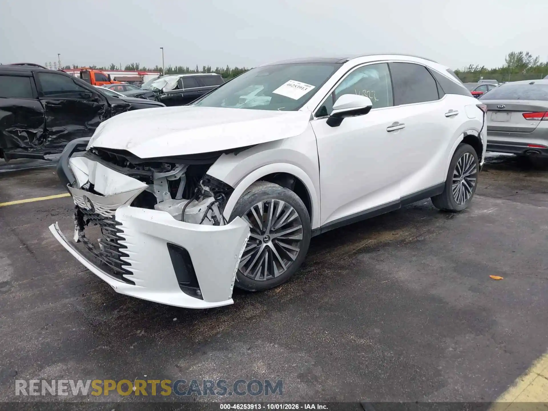2 fotografías del automóvil dañado 2T2BAMBAXPC012459 LEXUS RX 350 2023