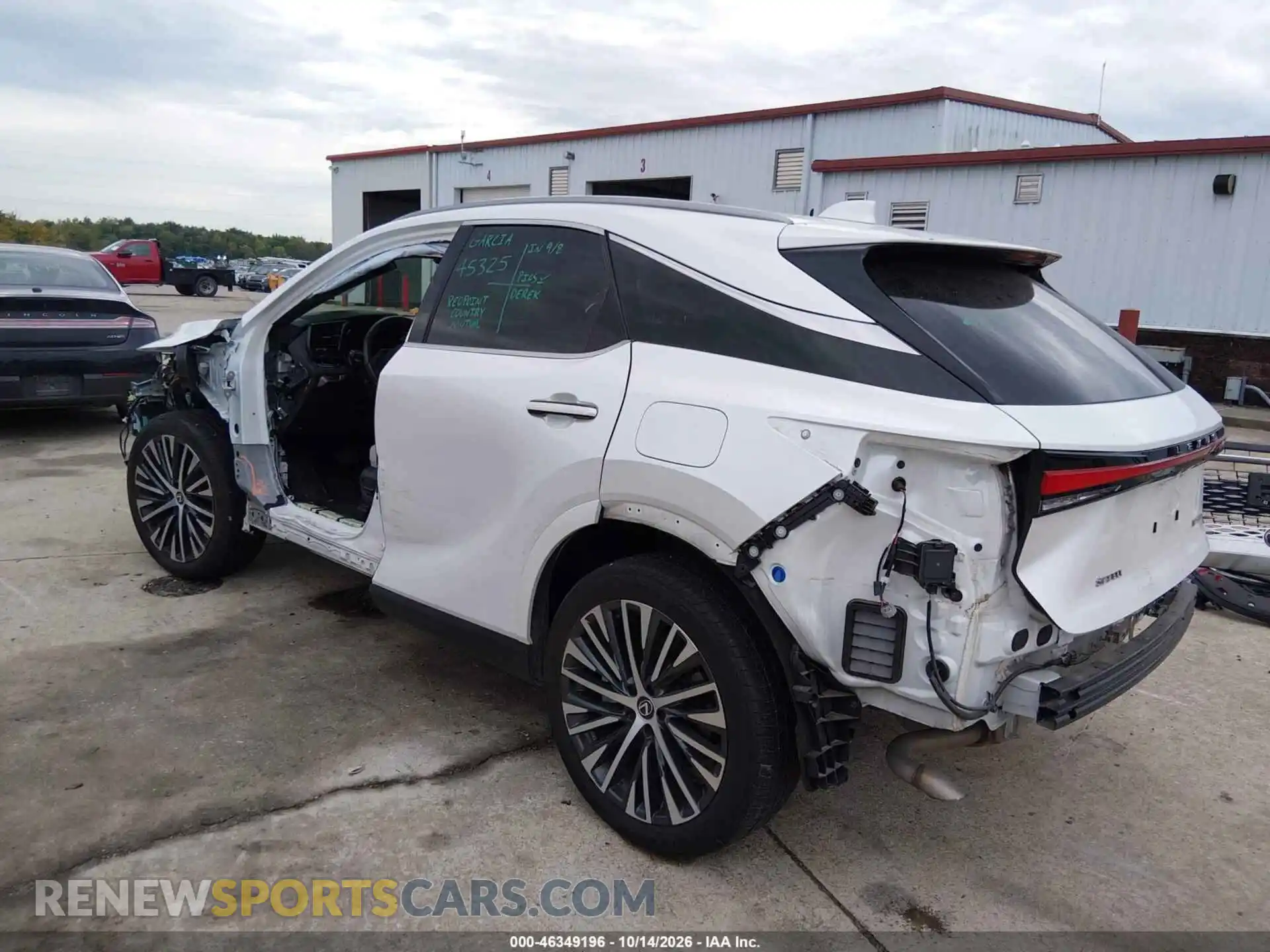 3 fotografías del automóvil dañado 2T2BAMBA4RC033343 LEXUS RX 350 2024