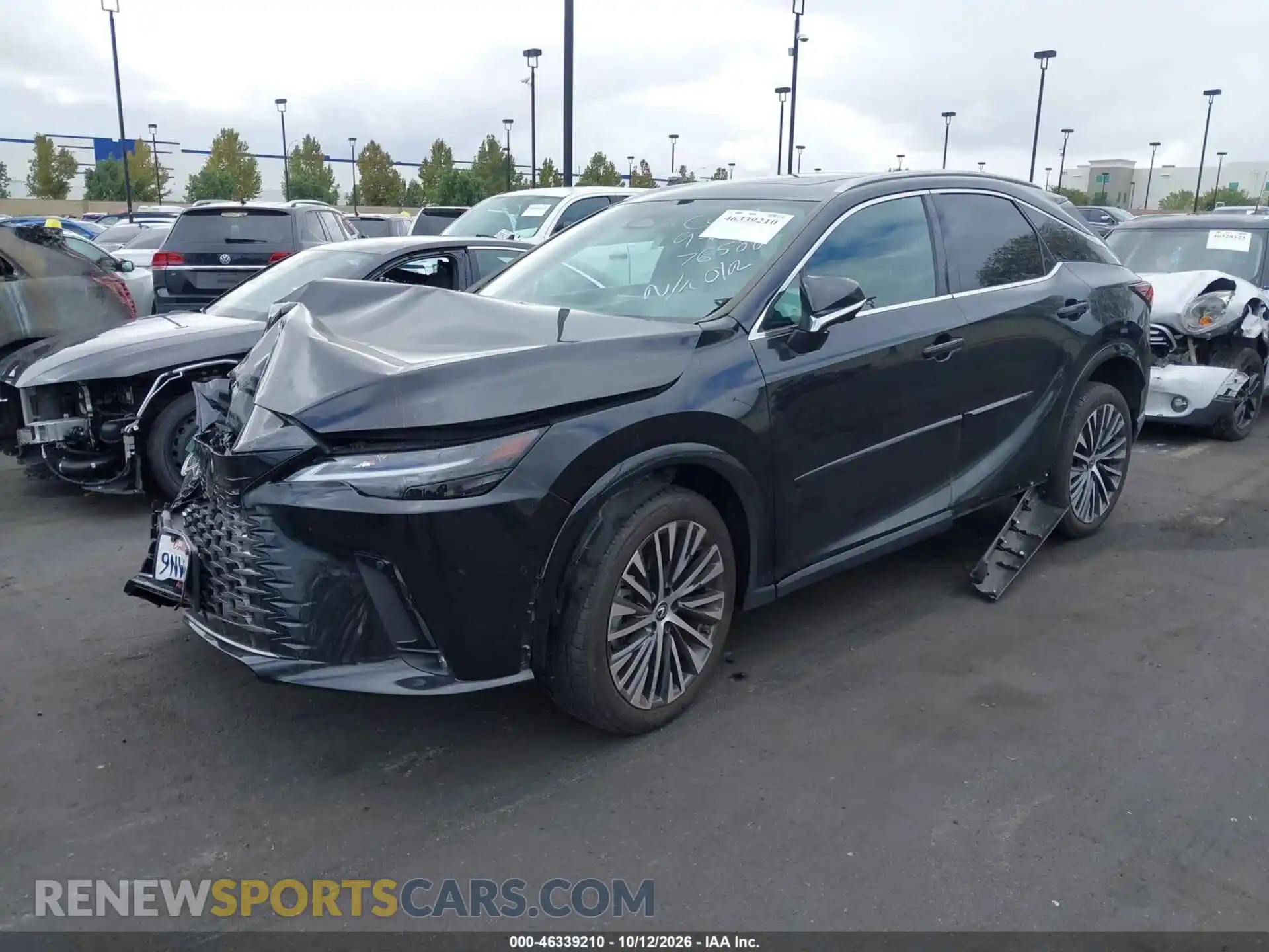 2 Фотография поврежденного автомобиля 2T2BAMCA5RC075681 LEXUS RX 350 2024