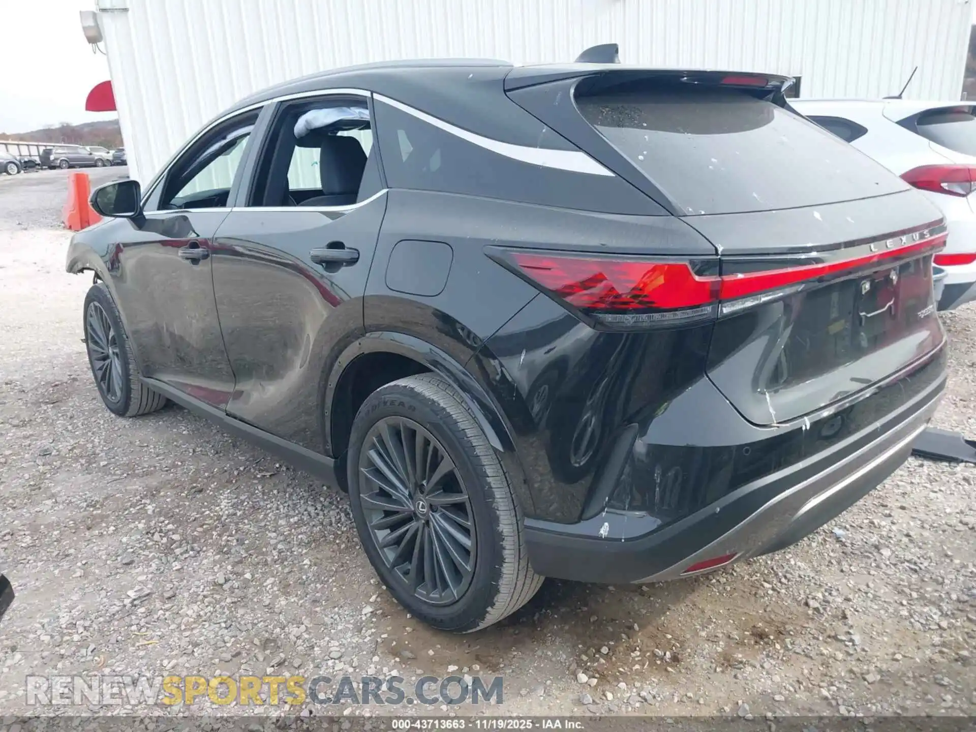 3 fotografías del automóvil dañado 2T2BAMBA1SC058934 LEXUS RX 350 2025