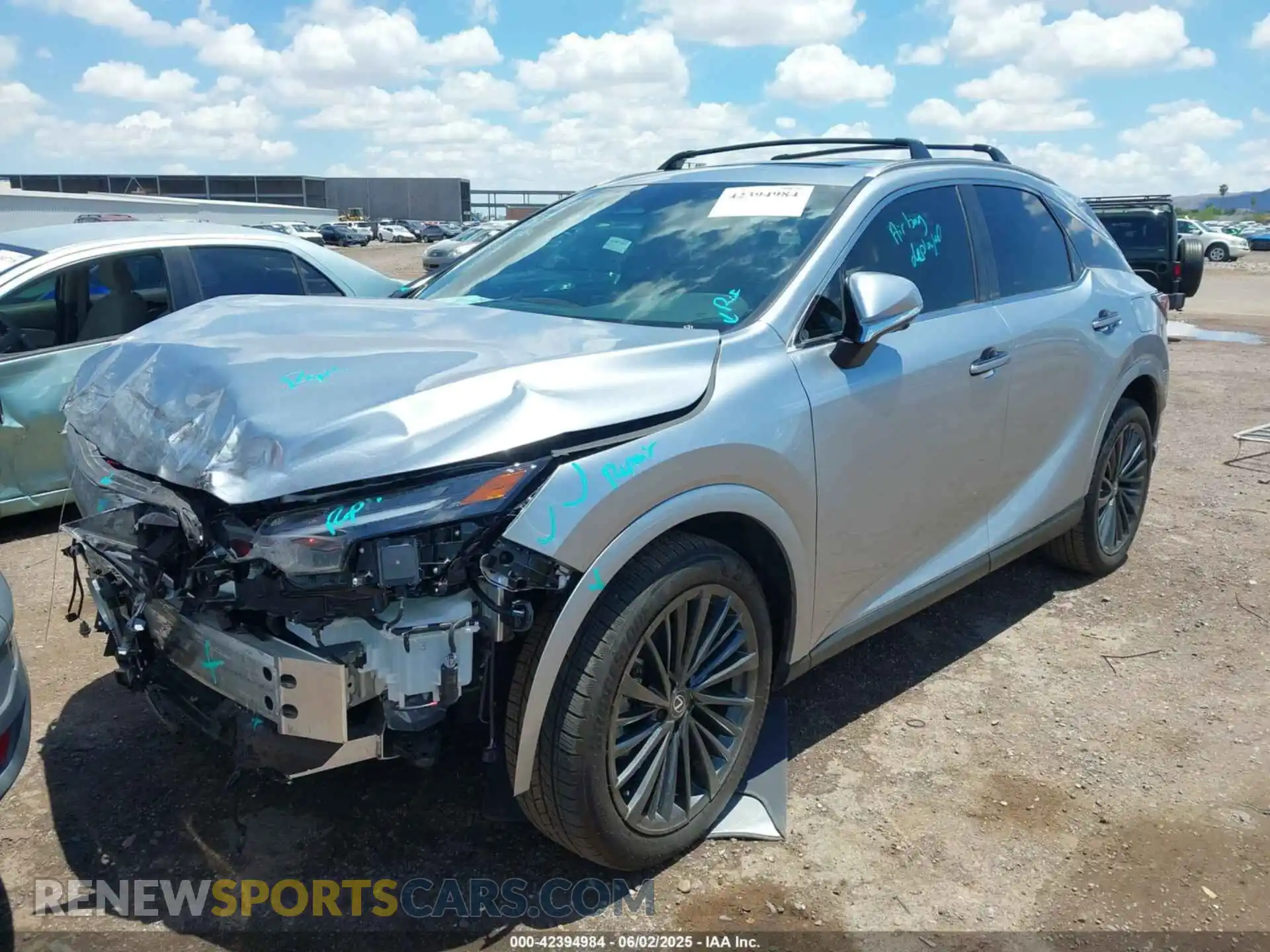 2 fotografías del automóvil dañado 2T2BAMBA3SC056425 LEXUS RX 350 2025