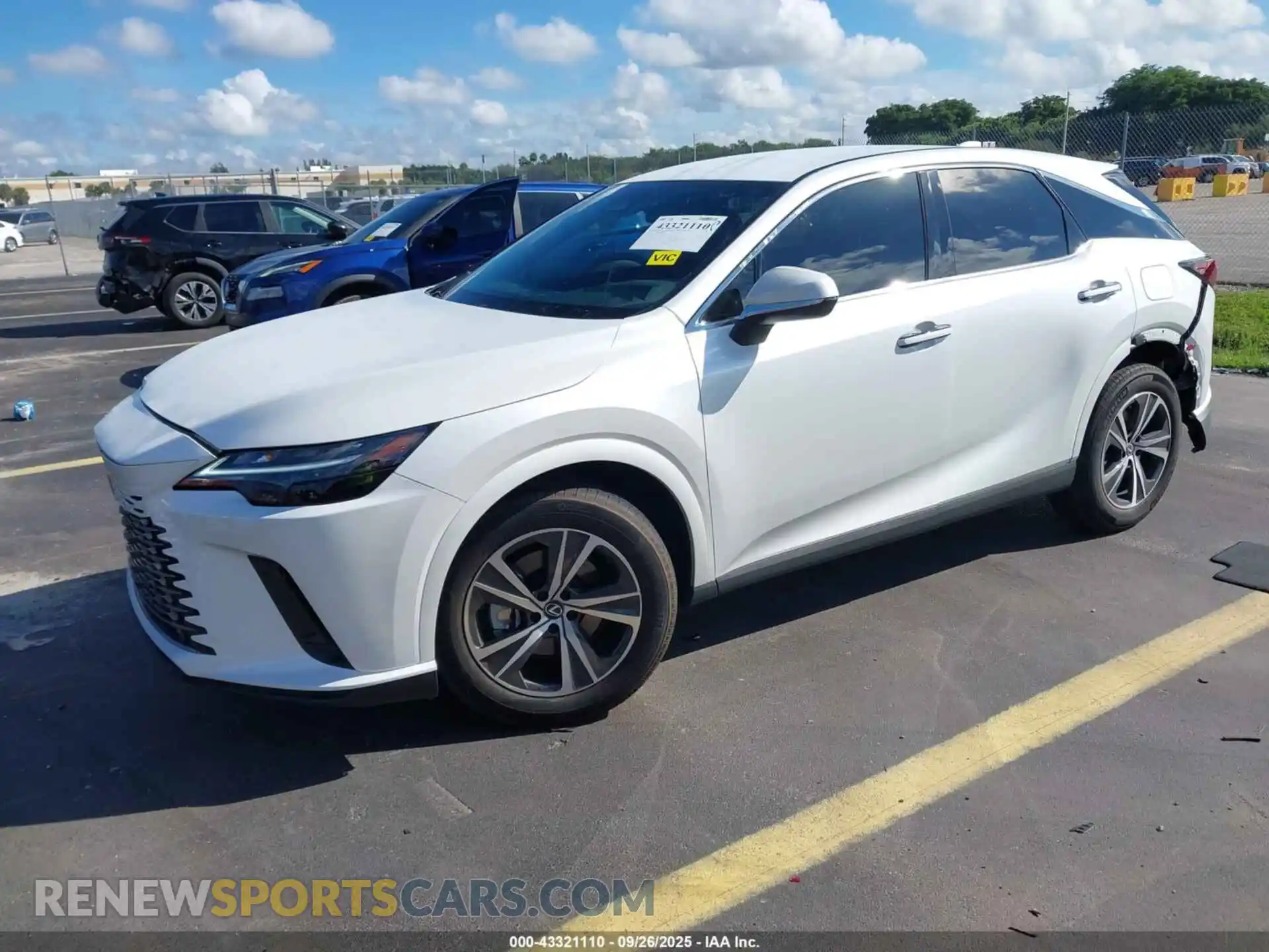 2 fotografías del automóvil dañado 2T2BAMBA3SC067750 LEXUS RX 350 2025