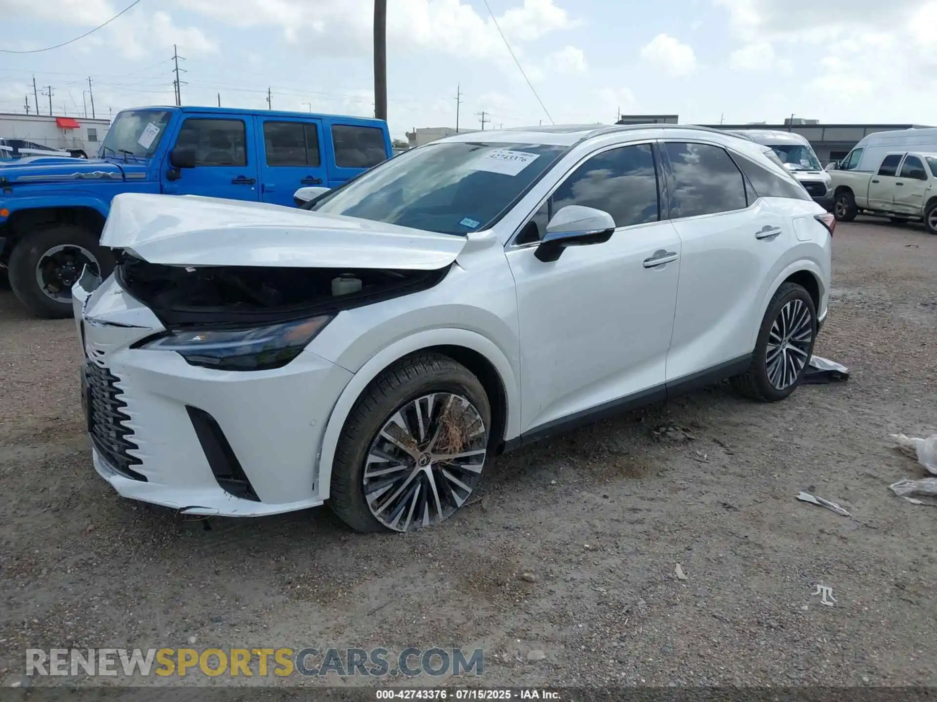 2 fotografías del automóvil dañado 2T2BAMBA9SC058017 LEXUS RX 350 2025