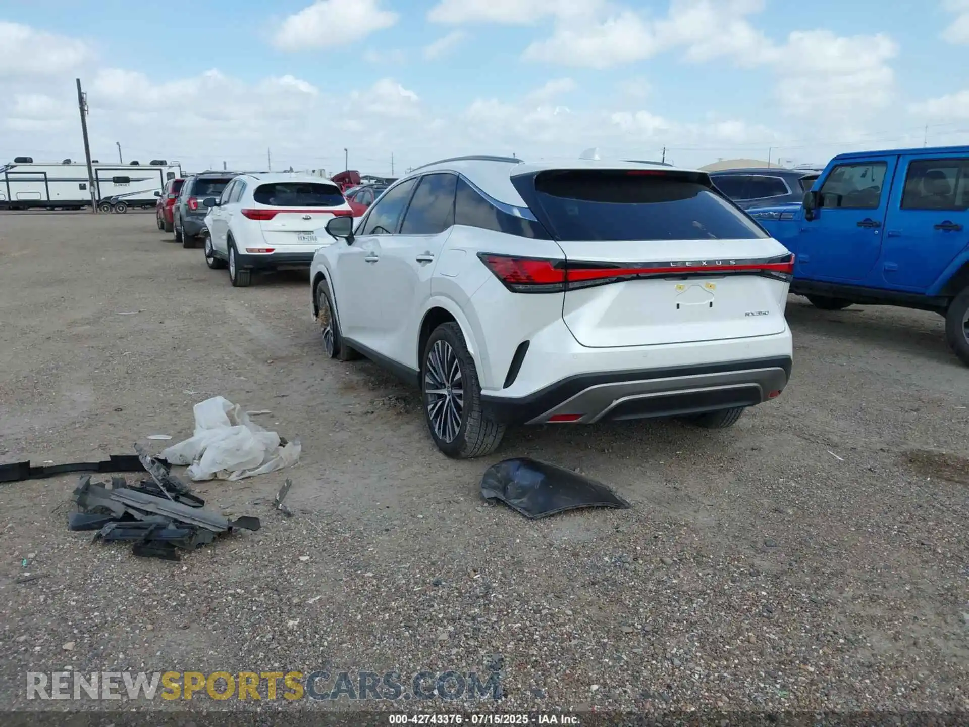 3 fotografías del automóvil dañado 2T2BAMBA9SC058017 LEXUS RX 350 2025