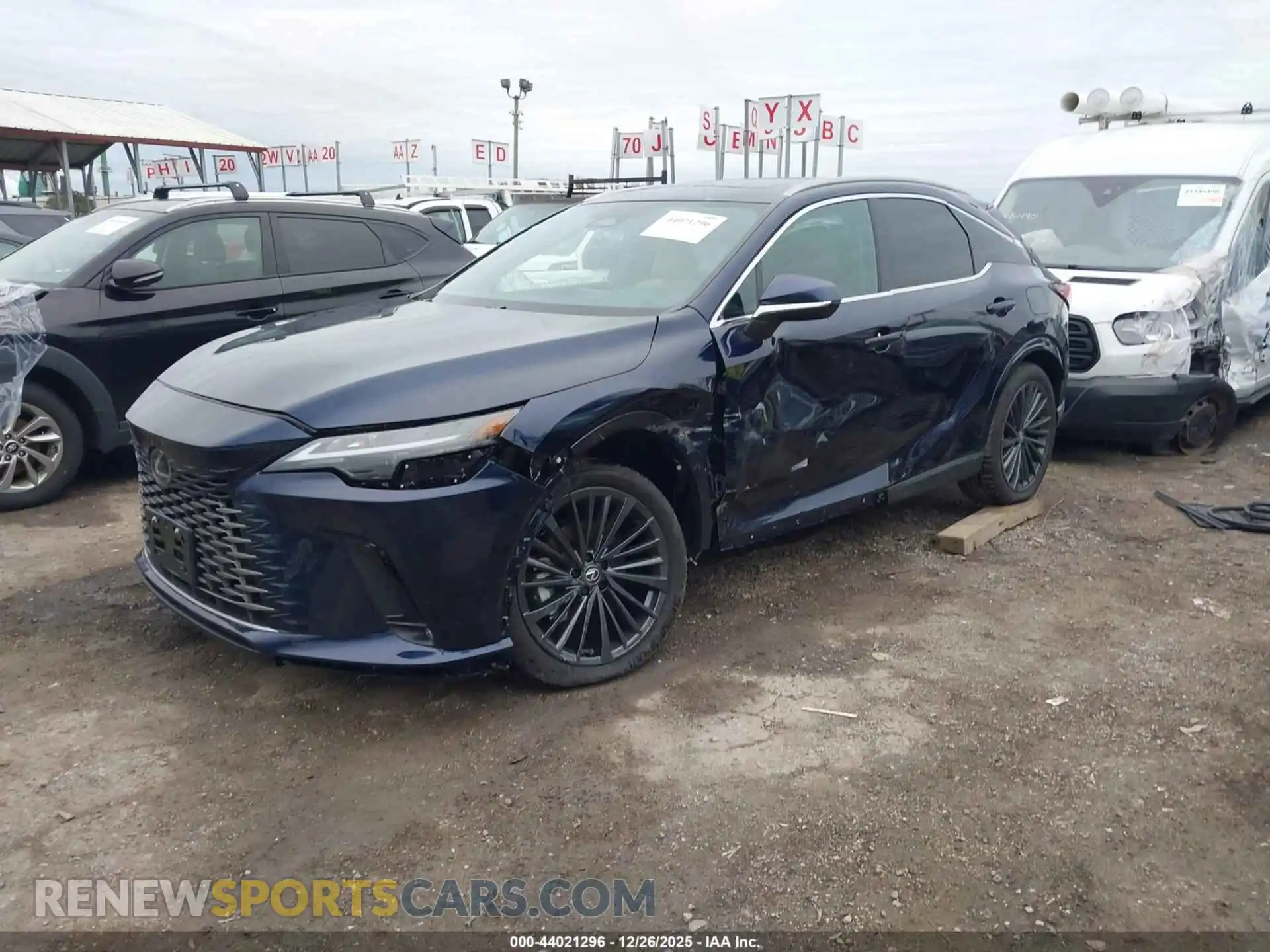 2 fotografías del automóvil dañado 2T2BAMCA2SC120324 LEXUS RX 350 2025
