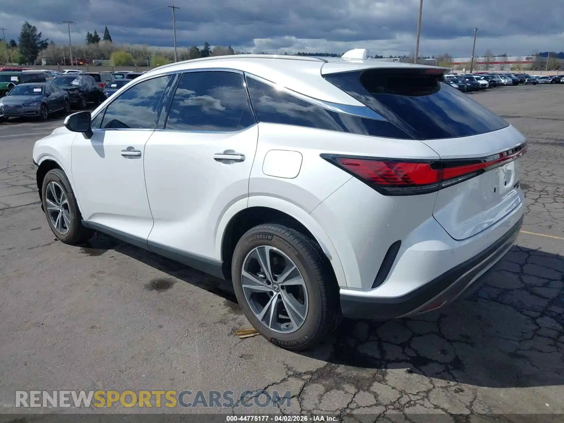 3 fotografías del automóvil dañado 2T2BAMCA3SC110868 LEXUS RX 350 2025