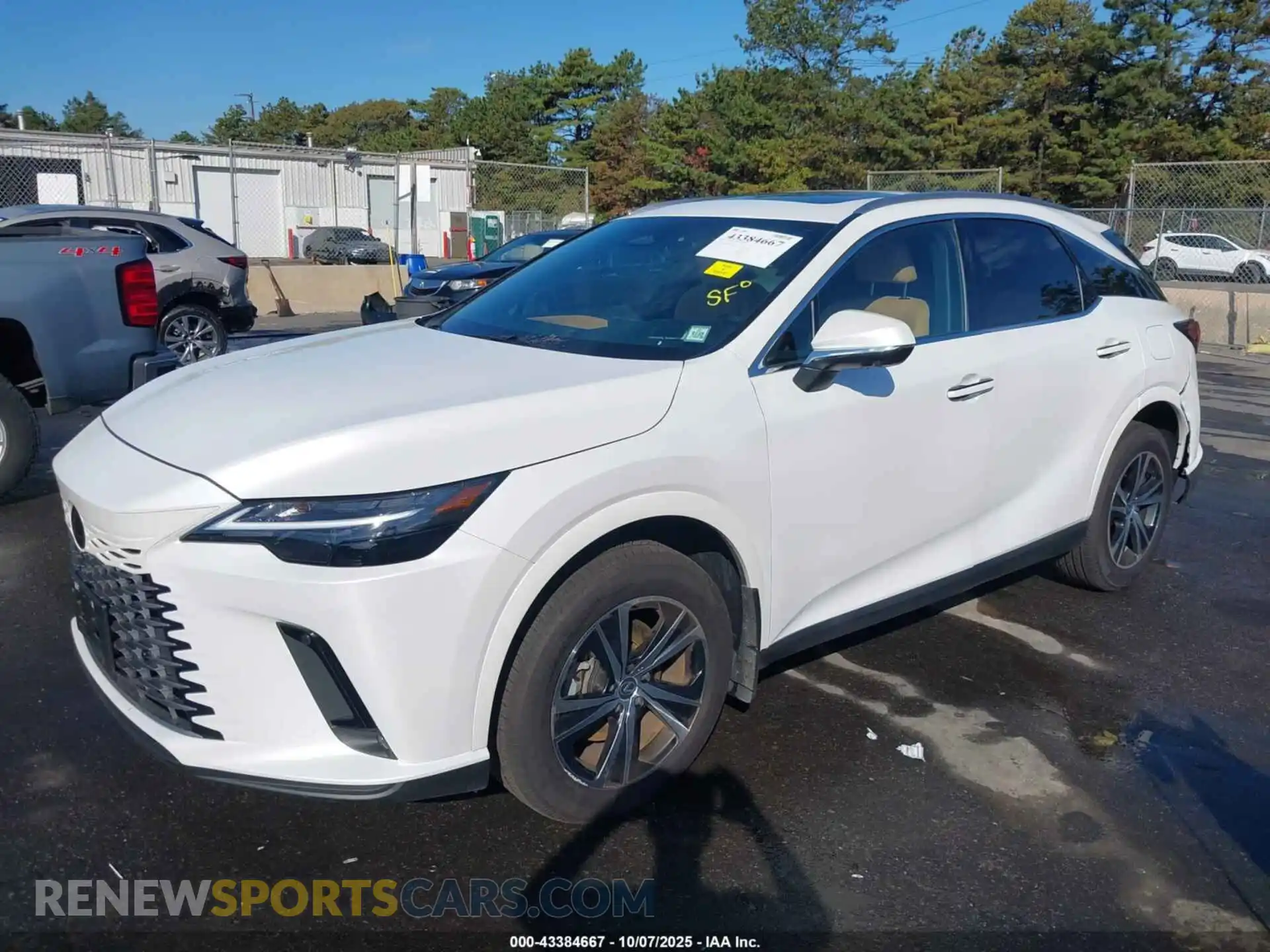 2 fotografías del automóvil dañado 2T2BAMCA5SC094656 LEXUS RX 350 2025
