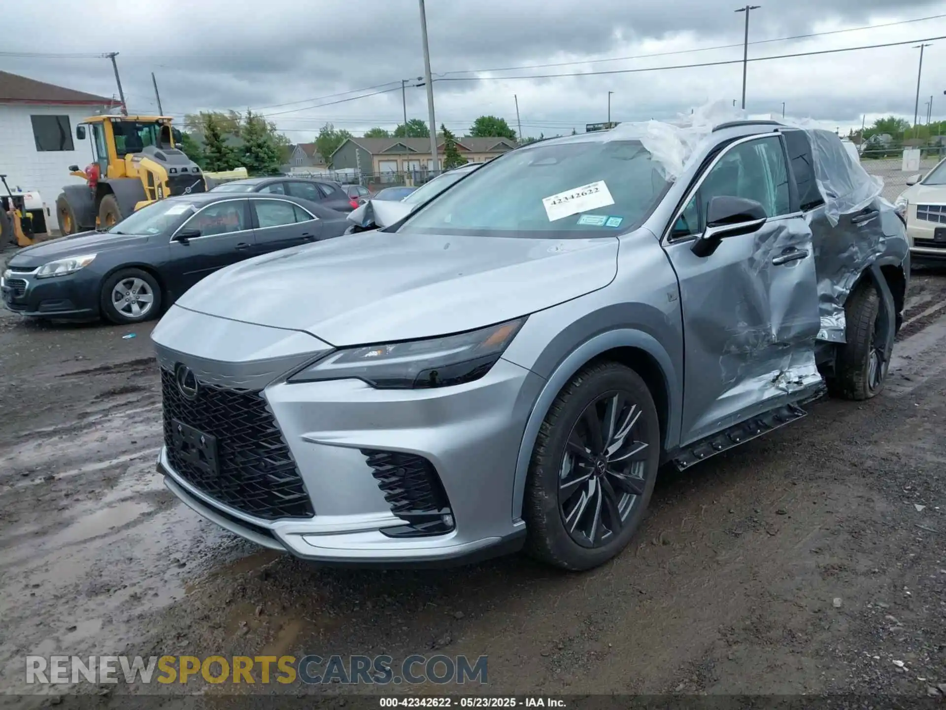 2 fotografías del automóvil dañado 2T2BAMCAXSC091011 LEXUS RX 350 2025